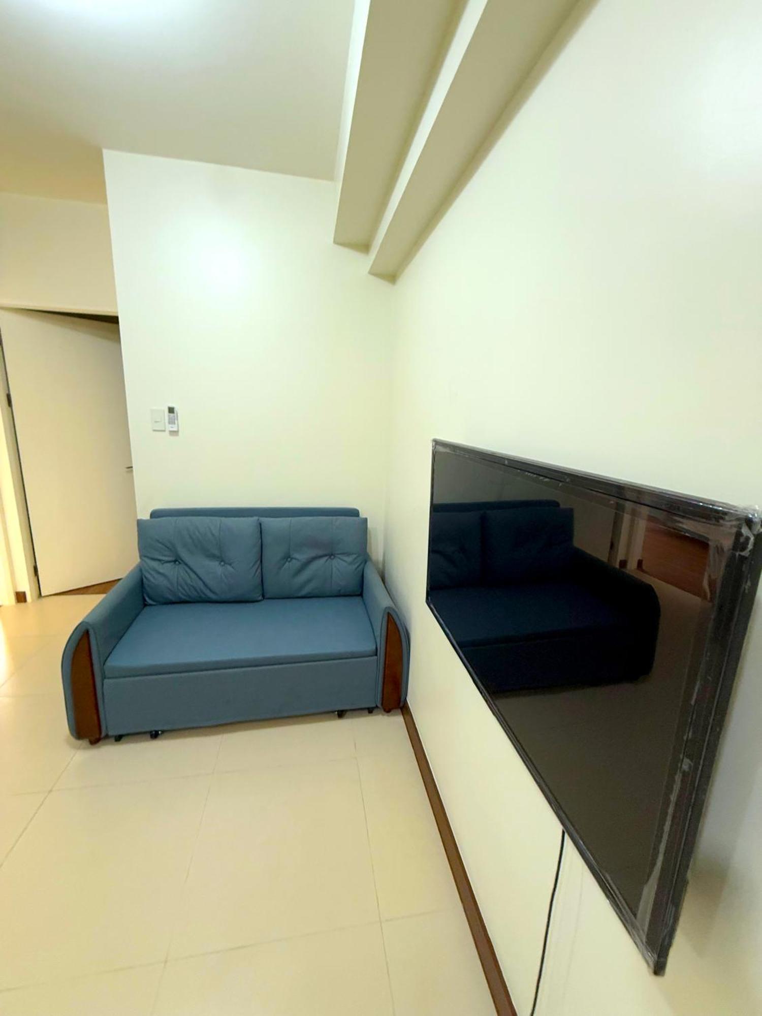 Vincondotel Near Bgc 2br Fairlane 2409 Manila