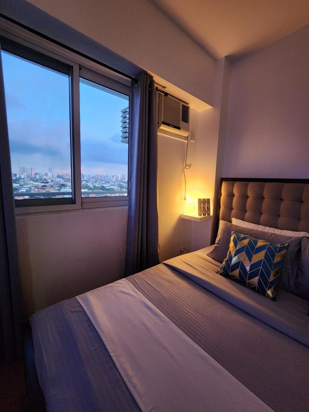 Cozy Spacious 2br At North Edsa Qc Apartment *