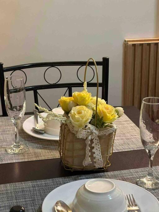 Apartment Cozy W/ Netflix Wifi Pool Near Mall Of Manila