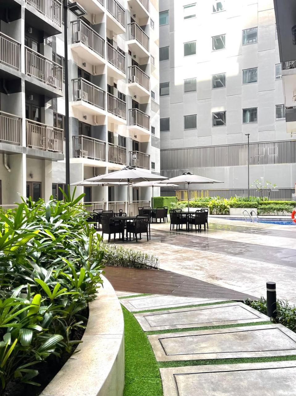 Sonens Hem S Residences * Manila