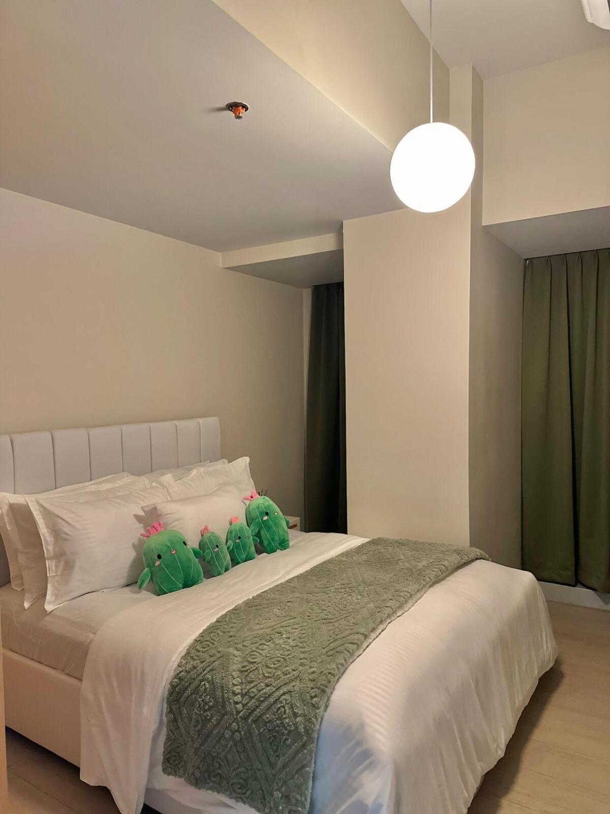 Apartment King Size 3-bedroom In Uptown Parksuites Bgc Manila