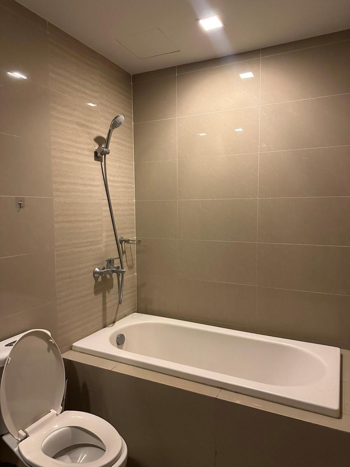 Apartment King Size 3-bedroom In Uptown Parksuites Bgc *