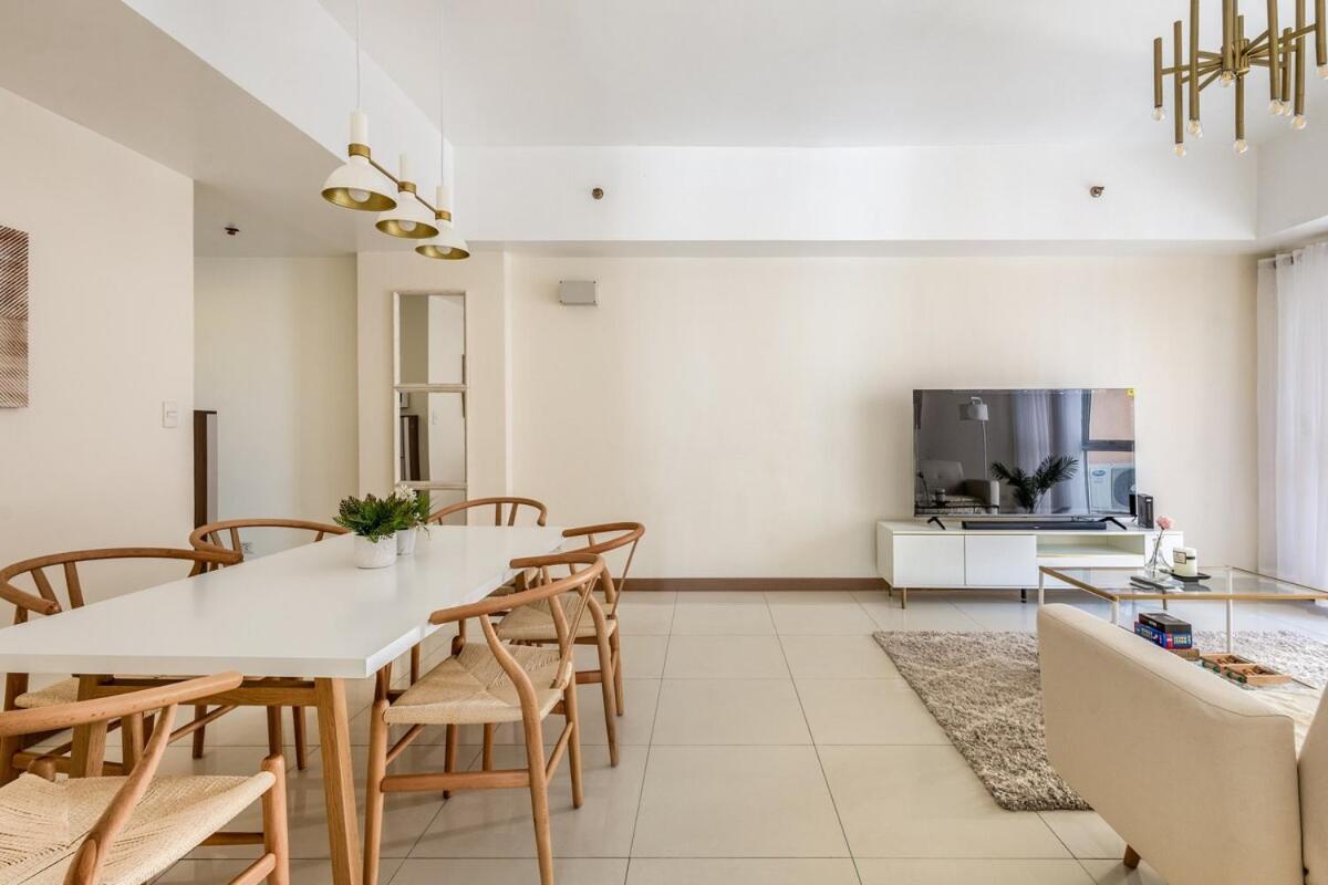 Minimalist Haven 3br Unit At Mckinley Hill * Manila