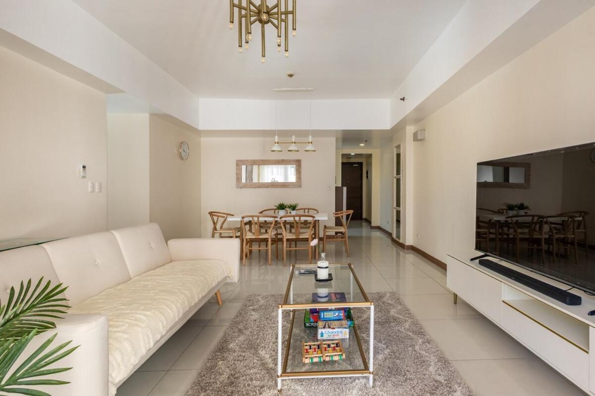 Apartment Minimalist Haven 3br Unit At Mckinley Hill *