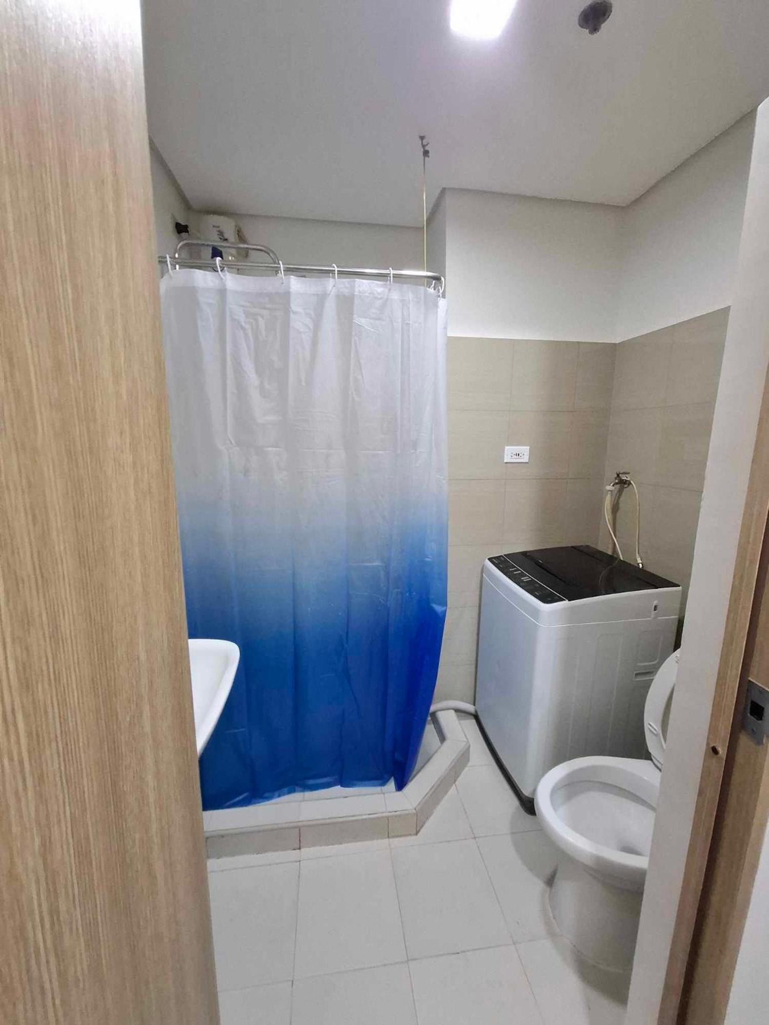 Shore 2 Residences Moa Pasay Naia * Manila
