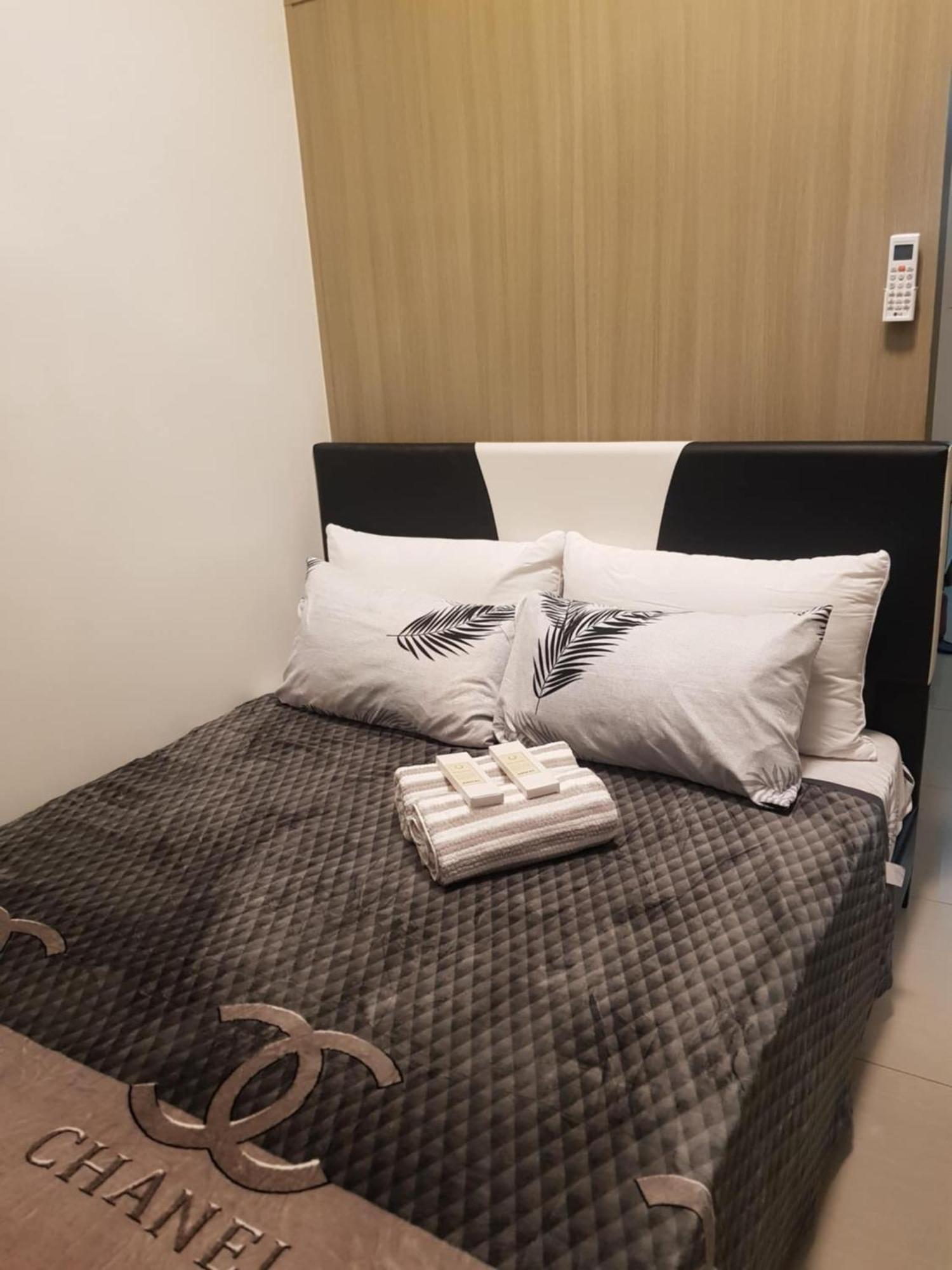 Shore 2 Residences Moa Pasay Naia * Manila