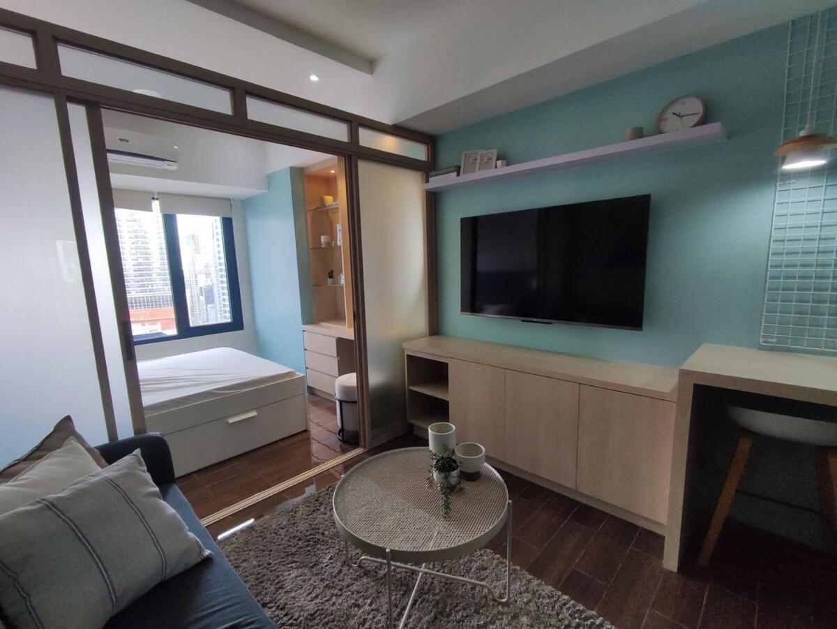 Newly Designed 1br Of Makati Manila