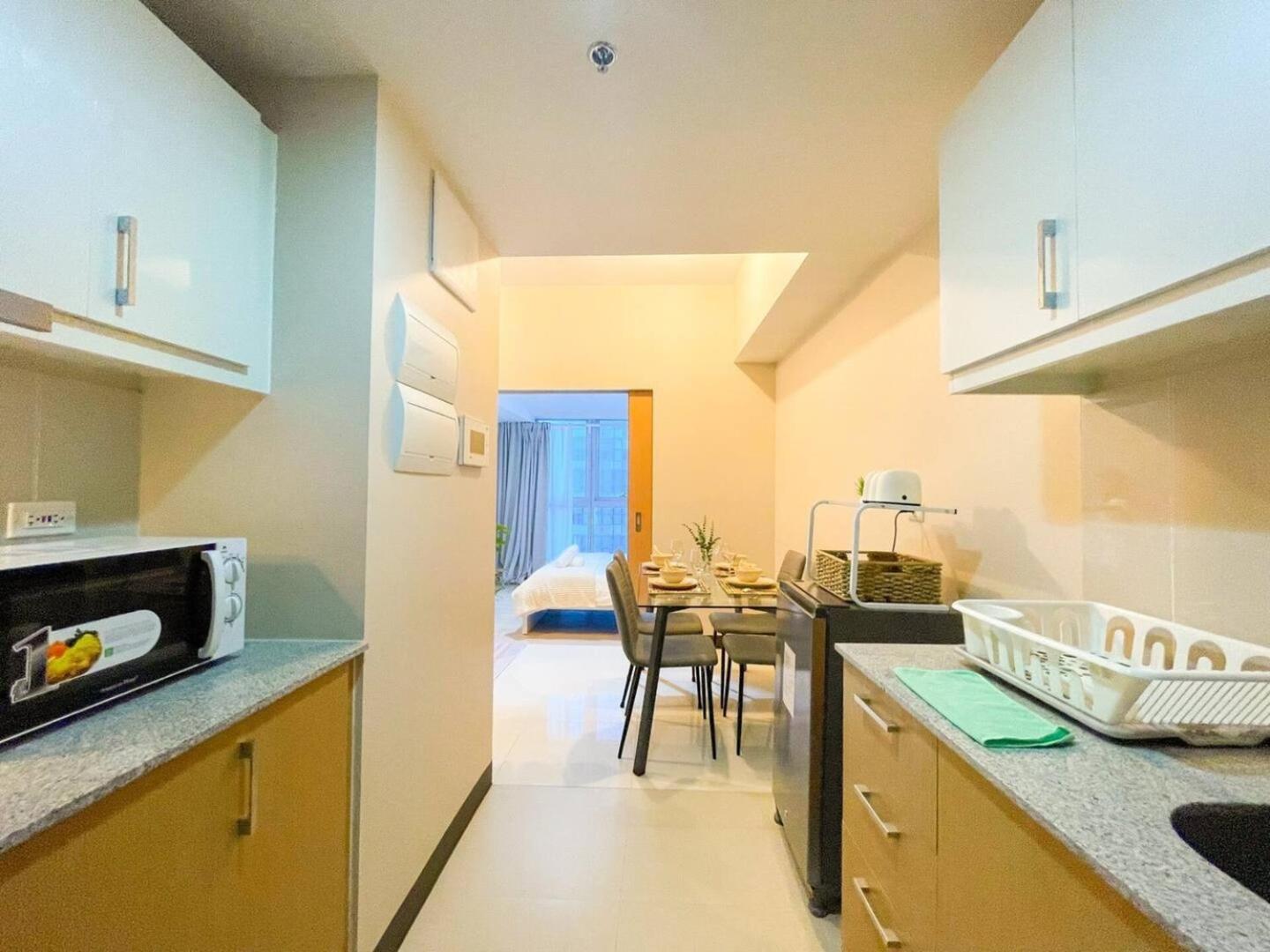 Holiday home Luxurious Modern Bgc At Uptown #upt131h *
