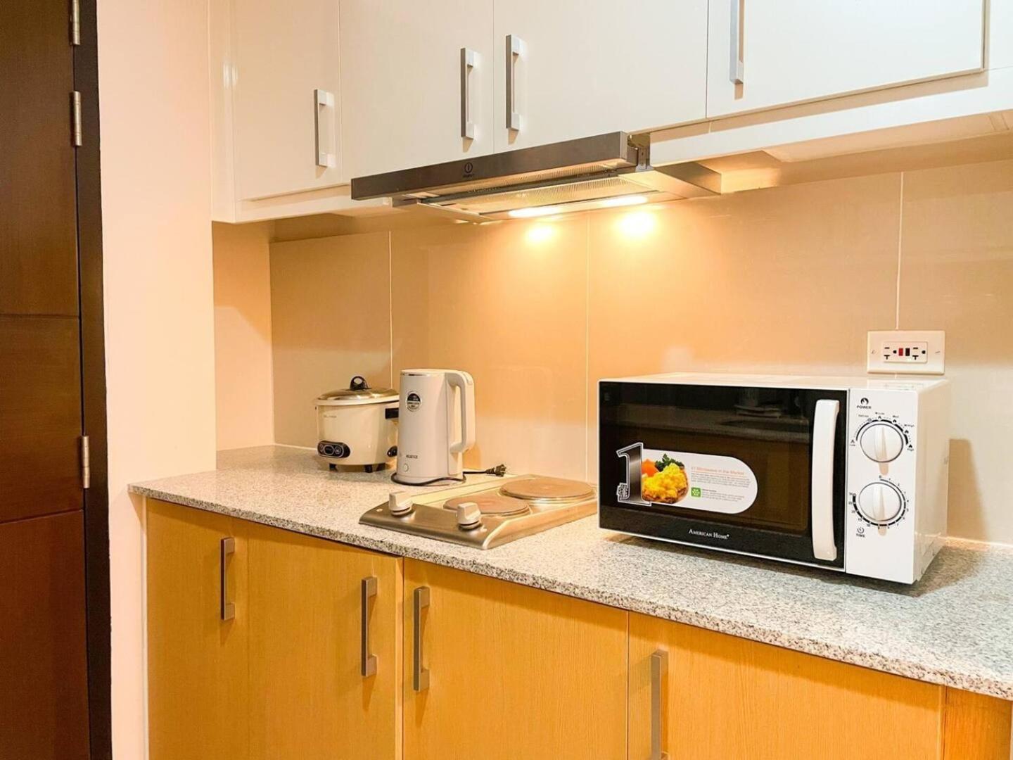 Luxurious Modern Bgc At Uptown #upt131h
