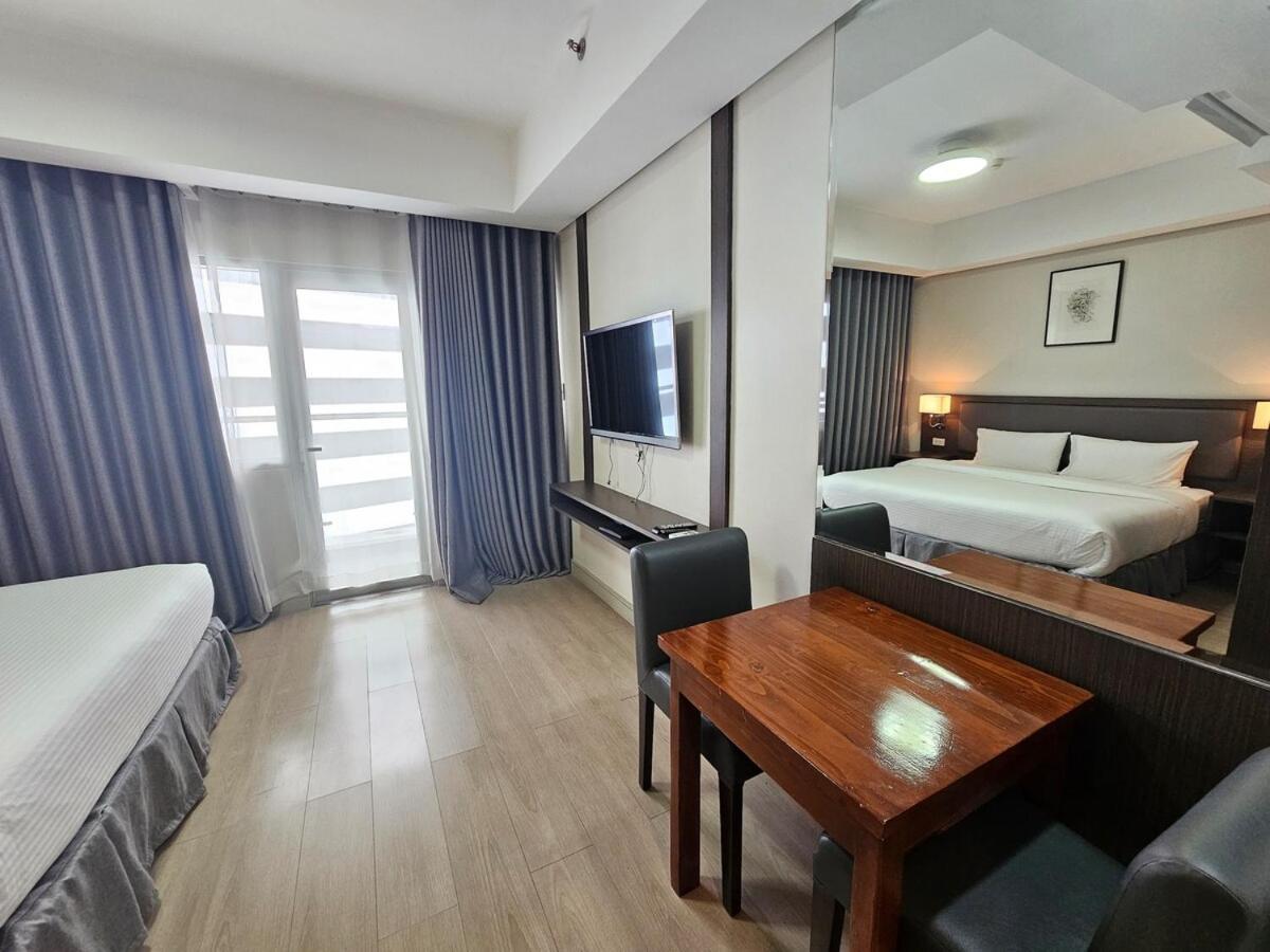 Apartment The Residences At Bcct By Ph Cozy Retreat With Hotel-style Comforts And Convenience, Location In Bgc *
