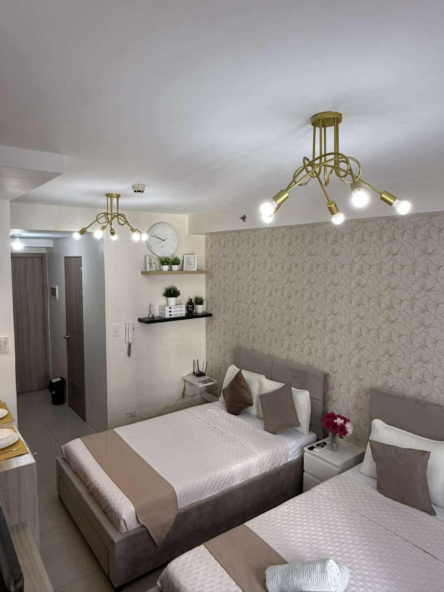 Luxe Shore2 Residences Apartment Manila