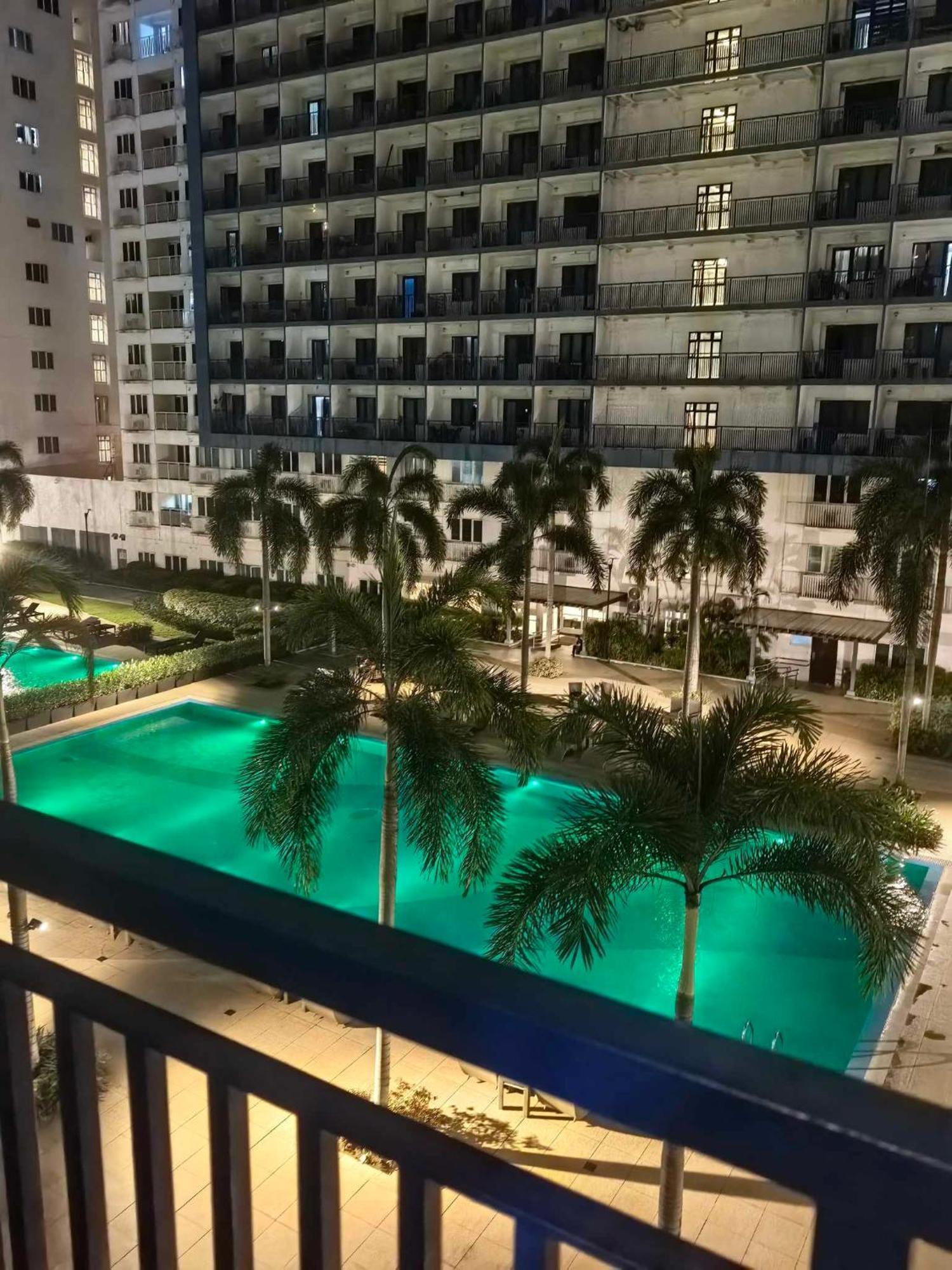 Sea Warren Place Apartment Manila