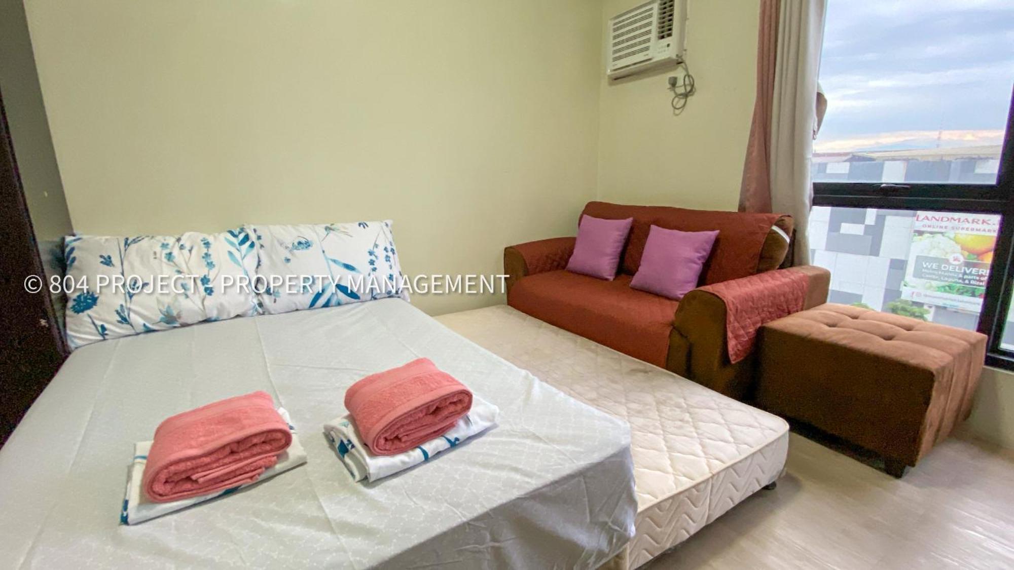 Charles' Place At Vinia Residences, Near Trinoma, Sm North, Vertis North, Quezon