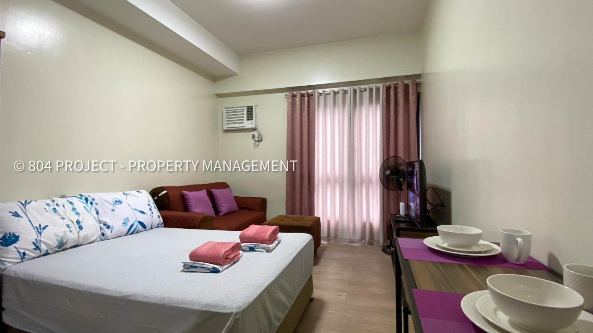 Charles' Place At Vinia Residences, Near Trinoma, Sm North, Vertis North, Quezon