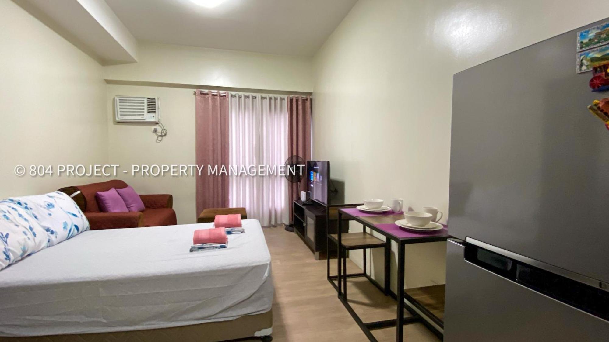 Aparthotel Charles' Place At Vinia Residences, Near Trinoma, Sm North, Vertis North, Quezon