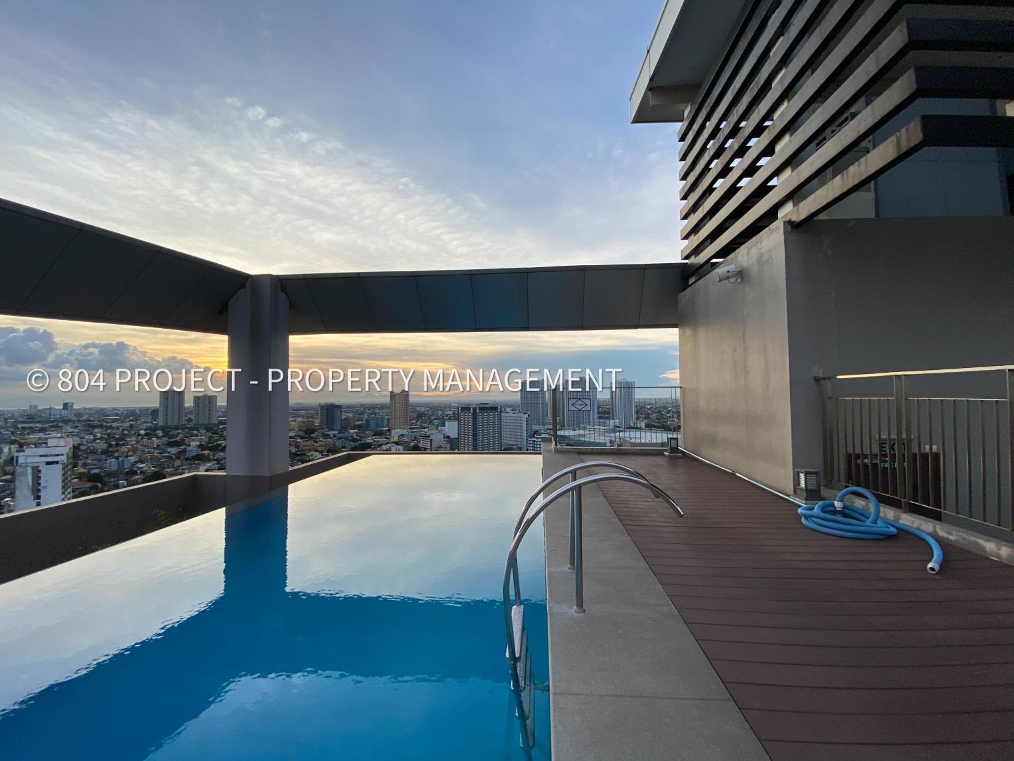 Aparthotel Charles' Place At Vinia Residences, Near Trinoma, Sm North, Vertis North, Quezon