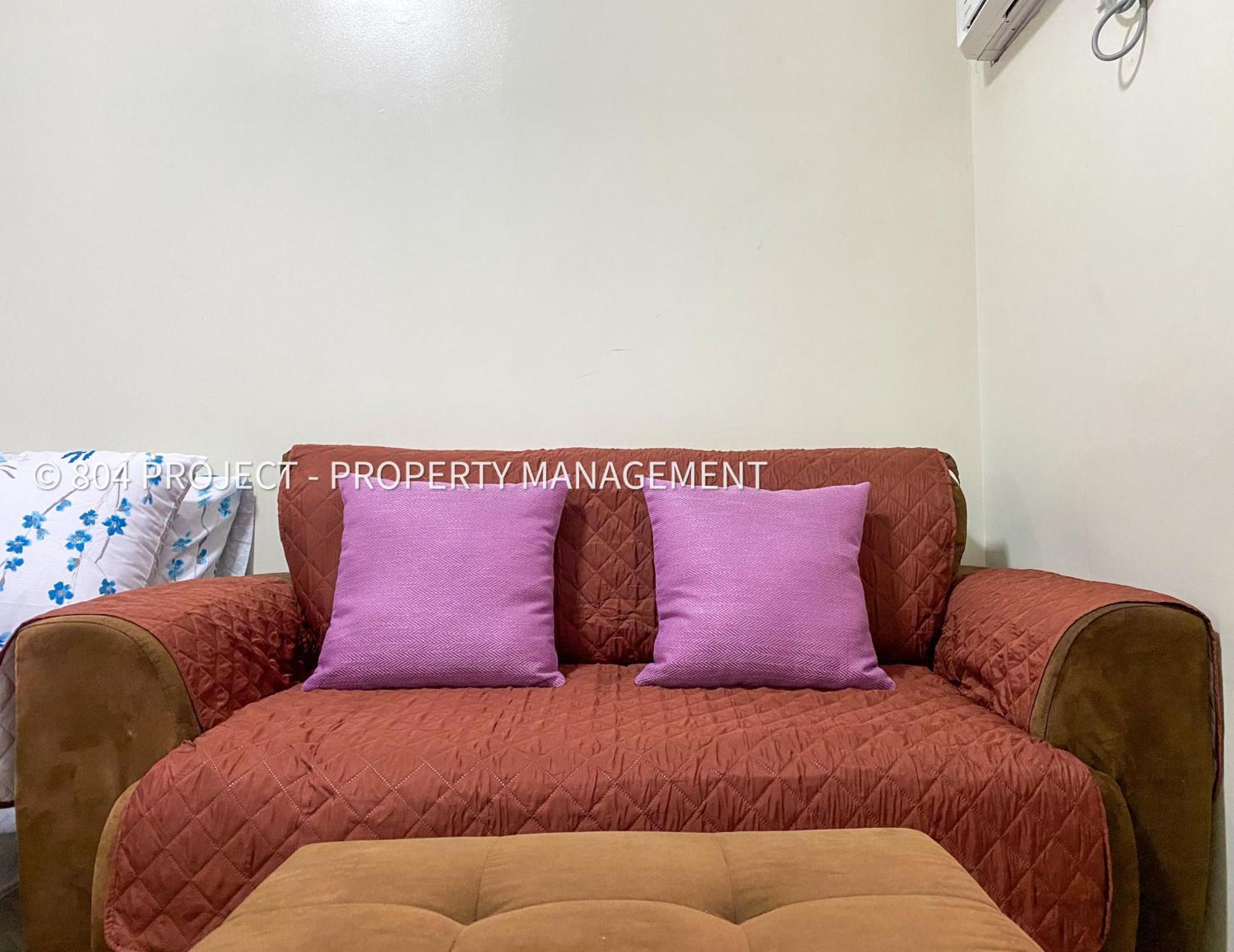 Charles' Place At Vinia Residences, Near Trinoma, Sm North, Vertis North, Quezon *