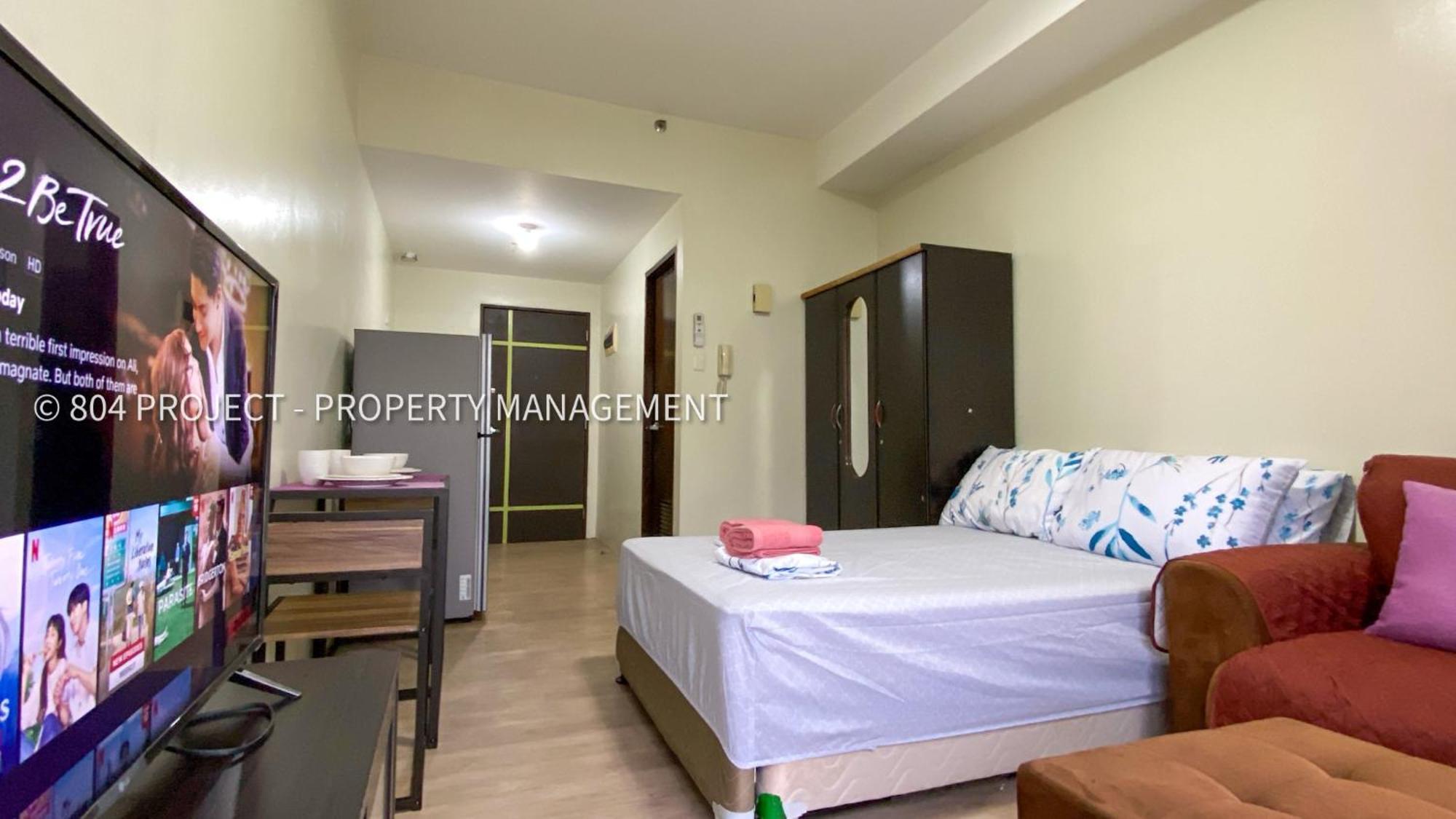 Charles' Place At Vinia Residences, Near Trinoma, Sm North, Vertis North, Quezon Aparthotel