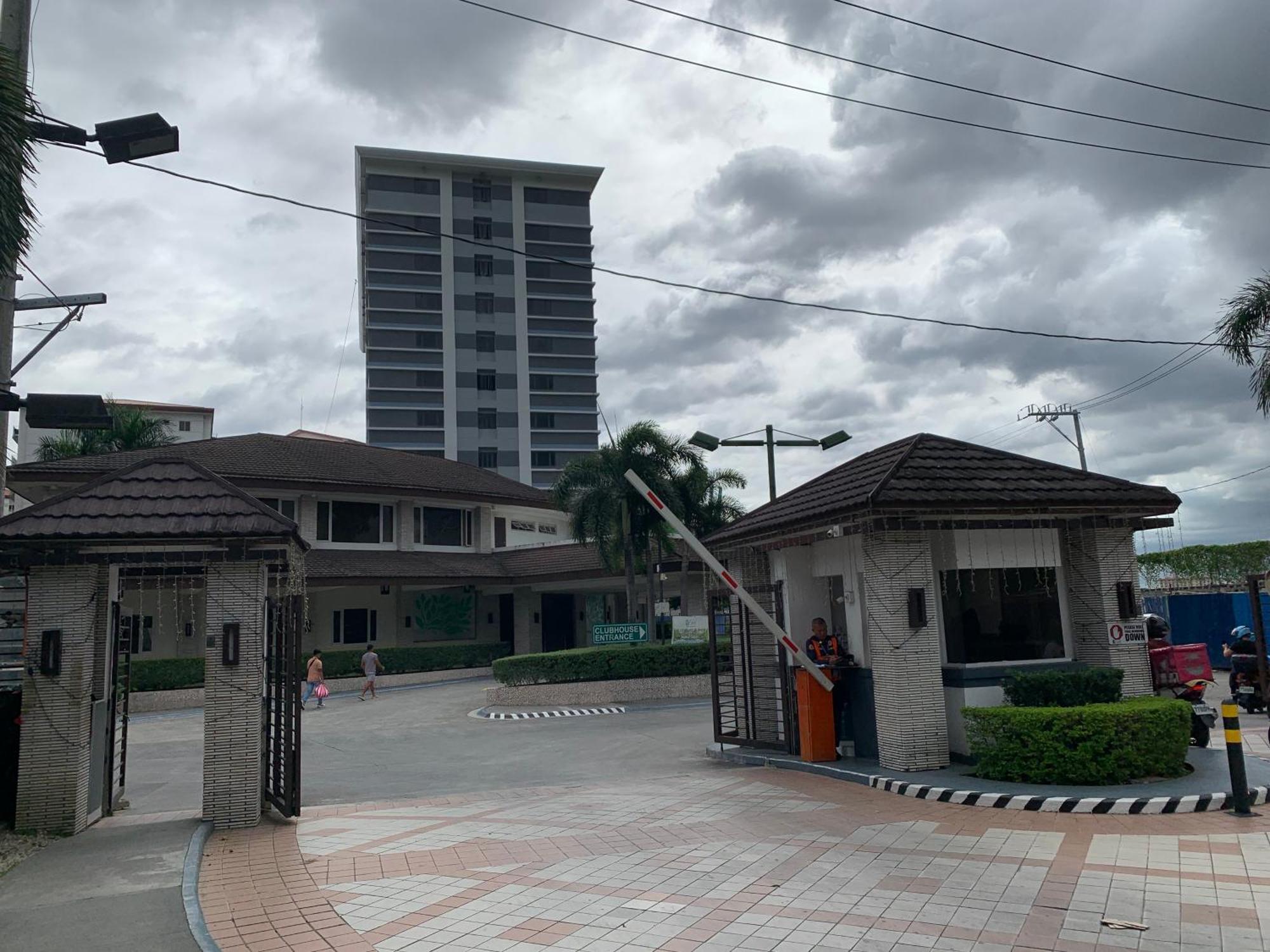 Aparthotel Peacetime Field Residences Bldg 6 U1006b