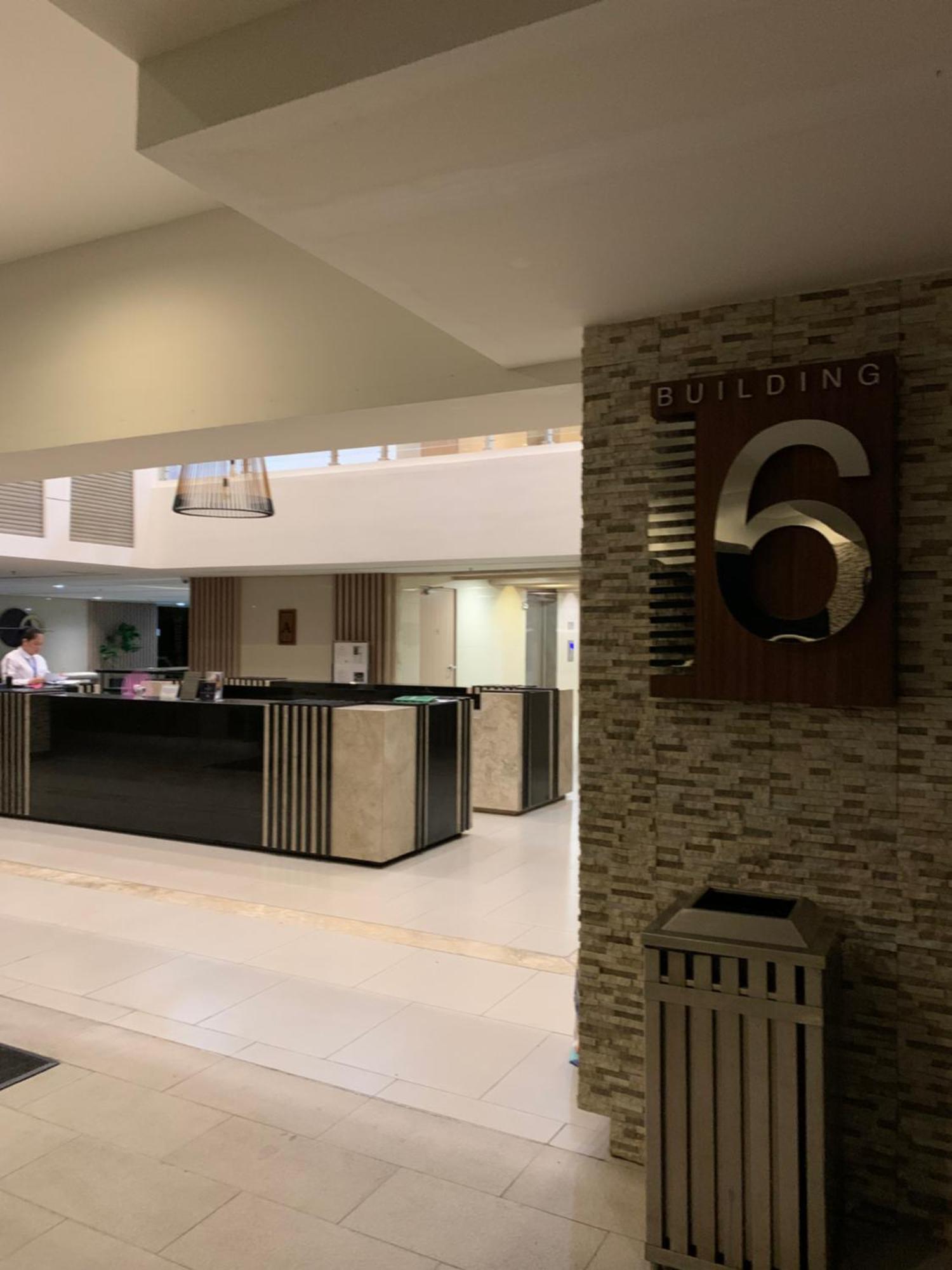 Aparthotel Peacetime Field Residences Bldg 6 U1006b *