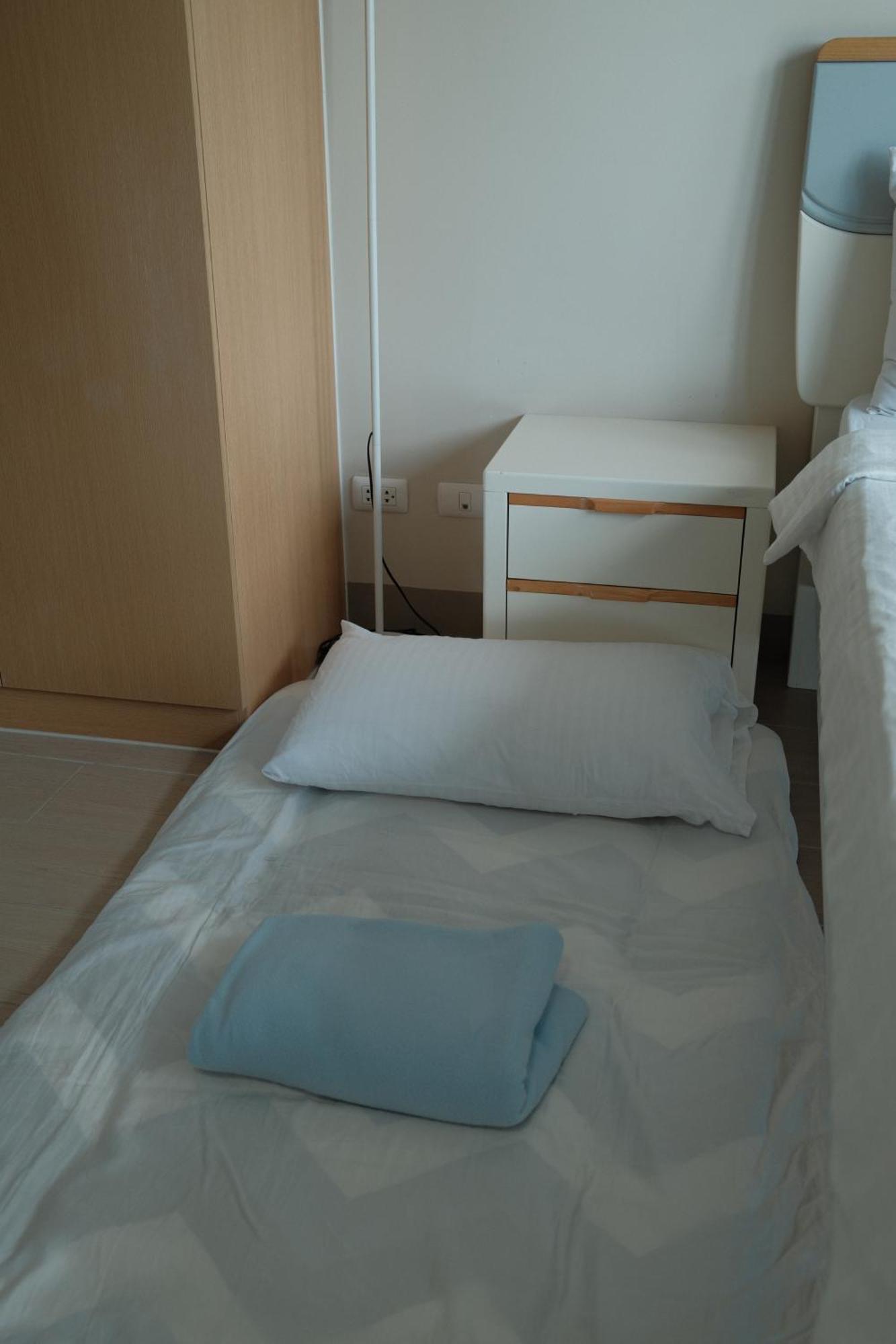 Apartment Vermont Avenue-modern 1bedroom Uptown Bgc Manila