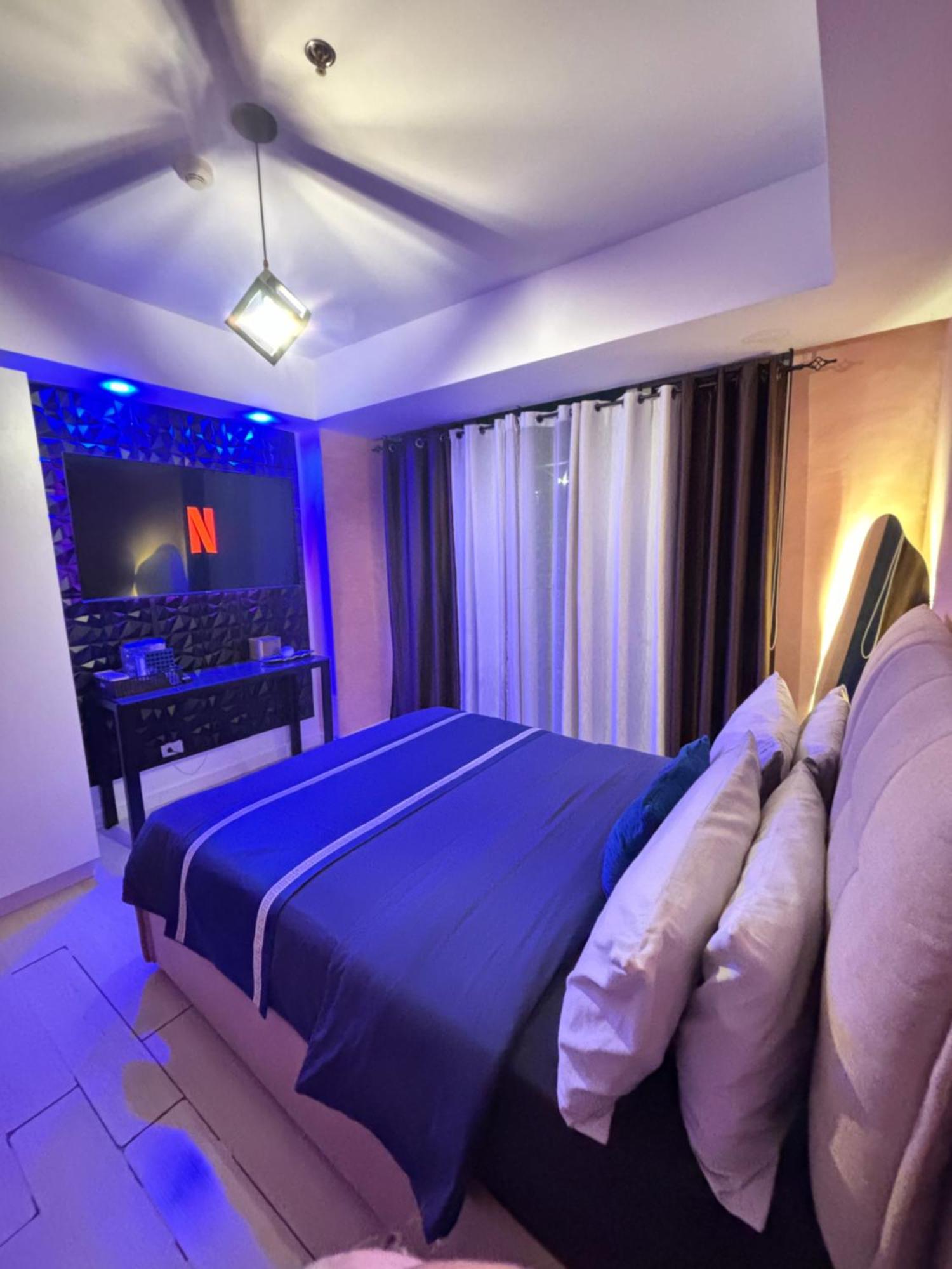 Azure Urban Residences - Staycationary Miami 1710 *