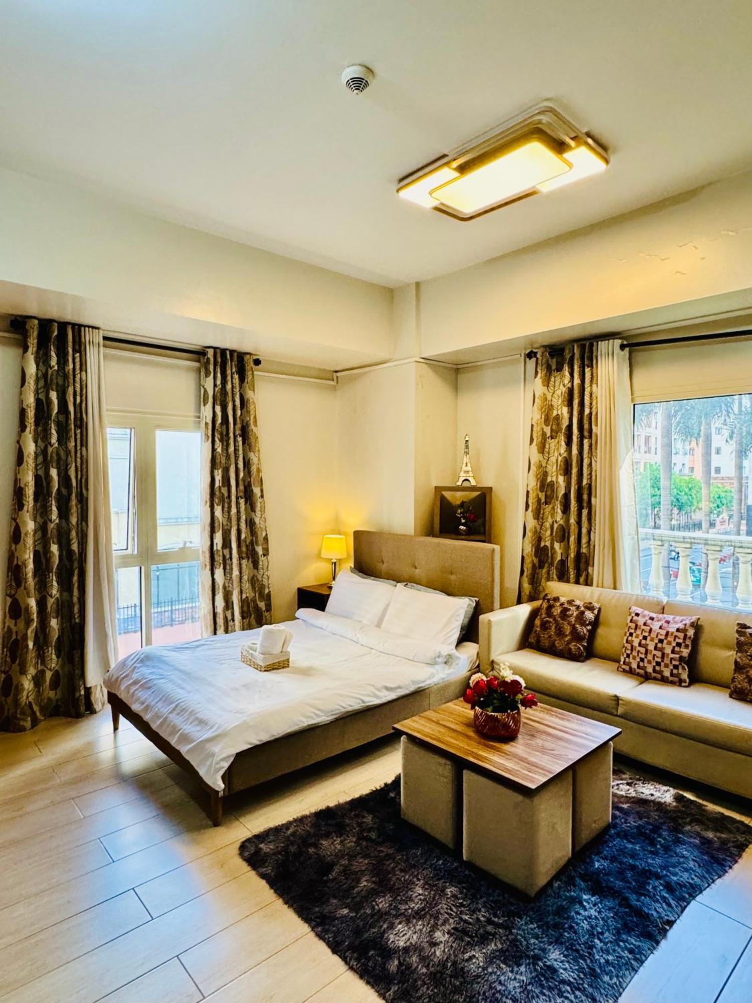 Apartment Affordable Across Naia T3 *