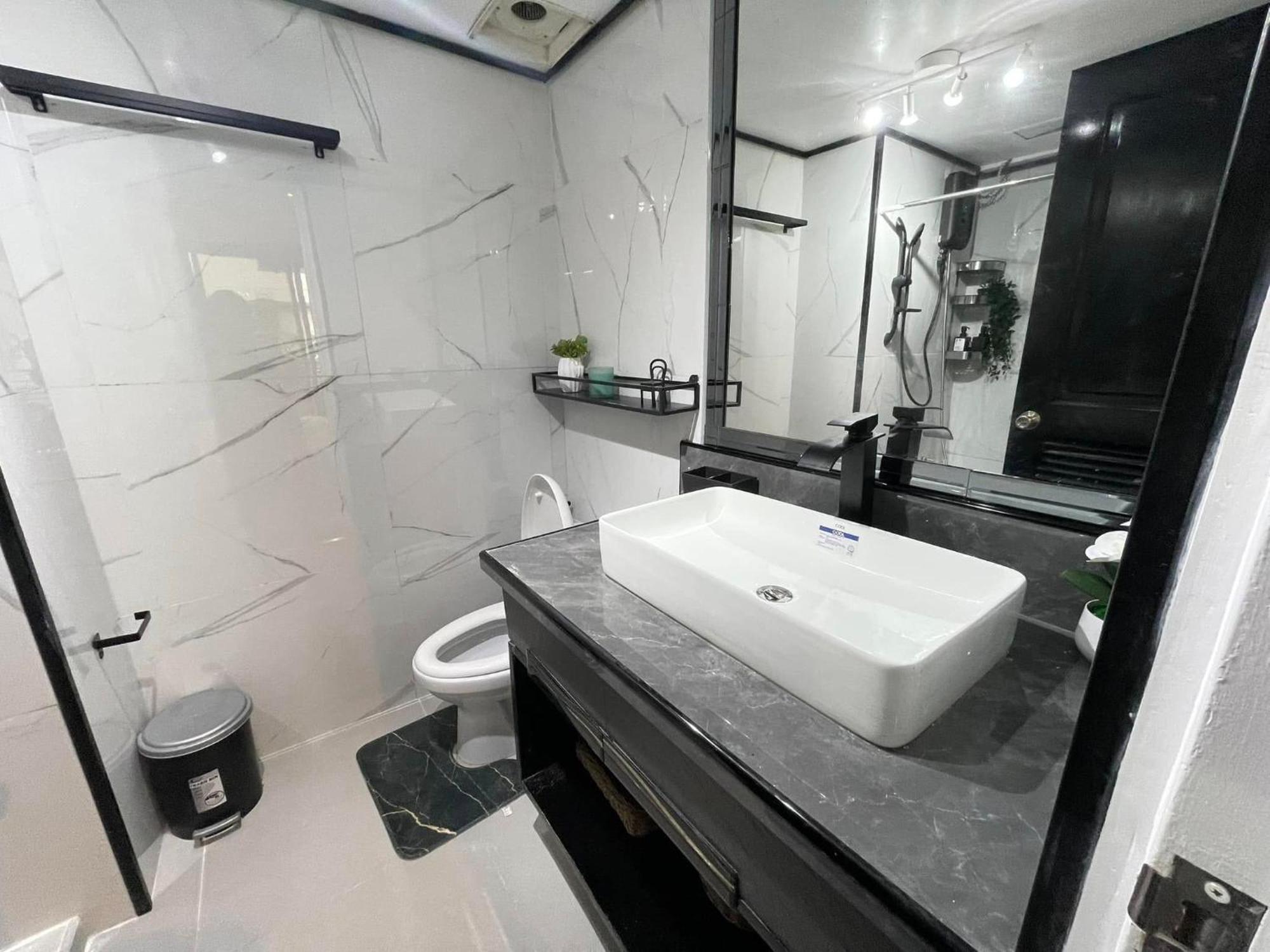 3 Bedroom 89sqm Midrise Condotel * Manila
