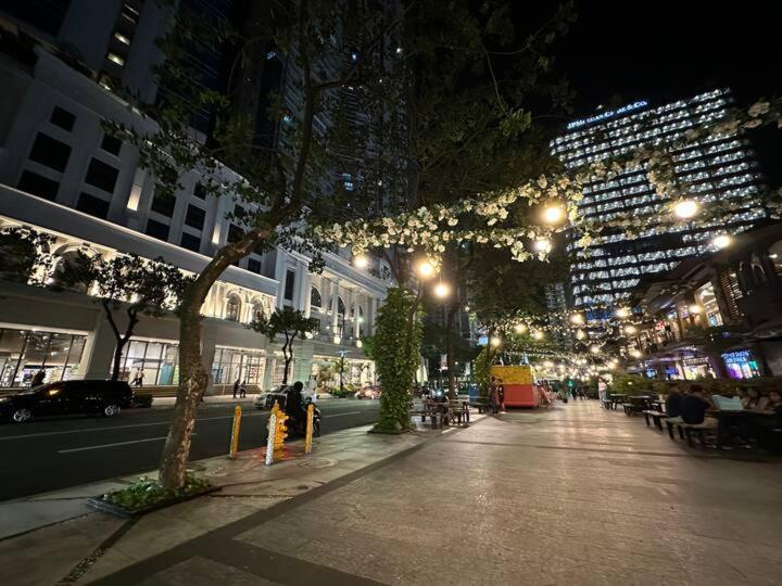 Uptown Parksuite 1 Bedroom Tower 2 Bgc Taguig Aparthotel