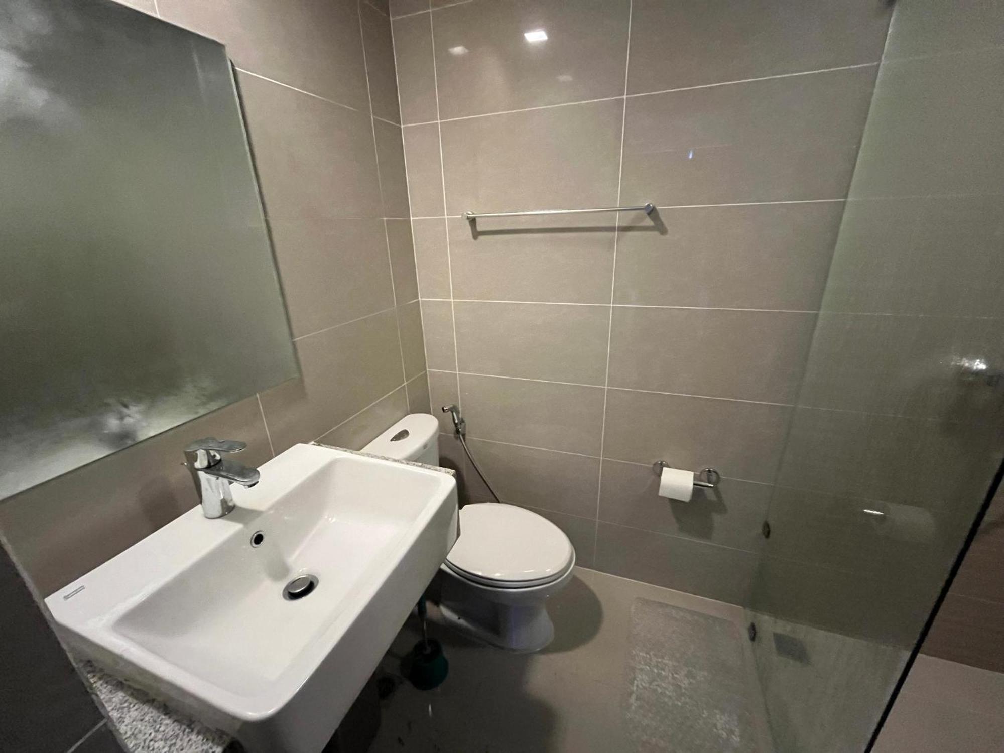 Uptown Parksuite 1 Bedroom Tower 2 Bgc Taguig * Manila