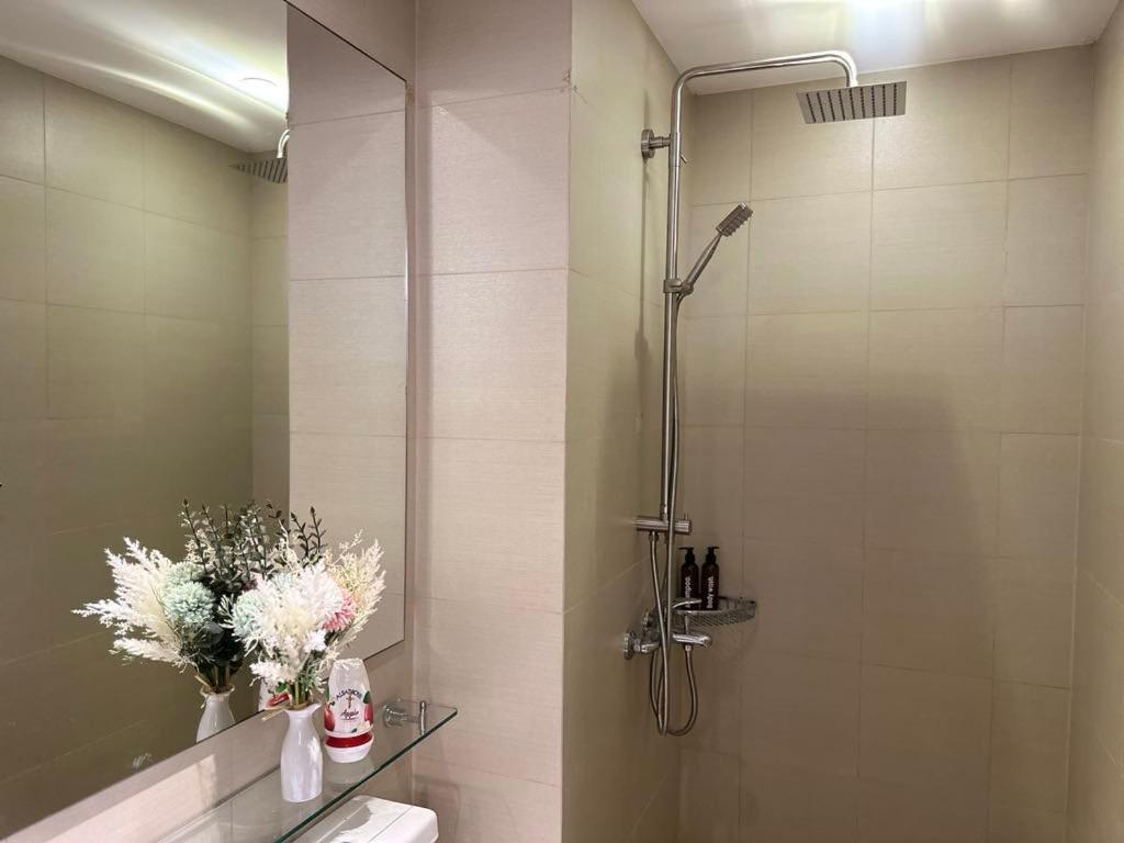 Azure Staycation By Marco Hotel