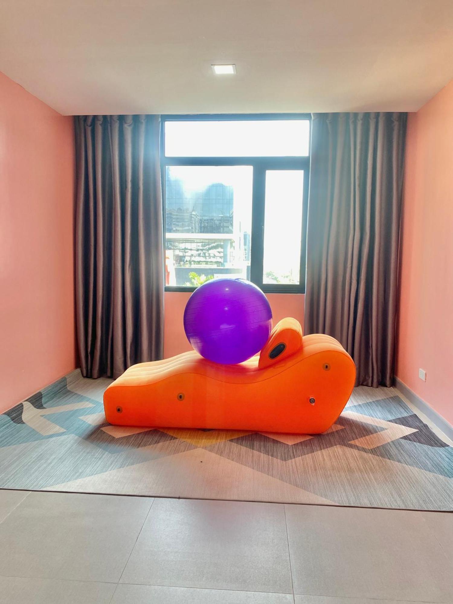 Hotel Guangdon Business Hotel-near Mall Of Asia, Smx & World Trade Center