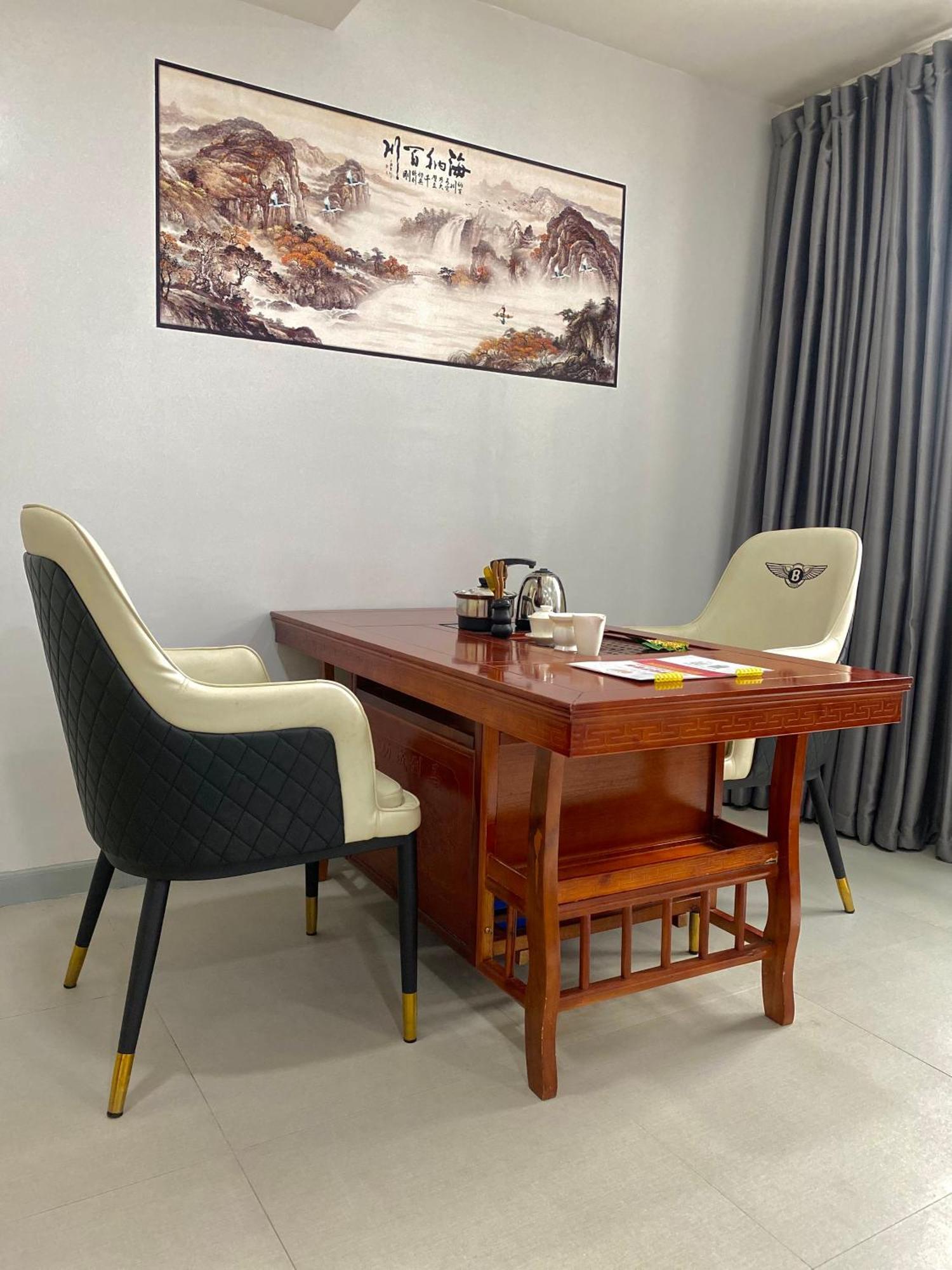 Hotel Guangdon Business Hotel-near Mall Of Asia, Smx & World Trade Center 3*