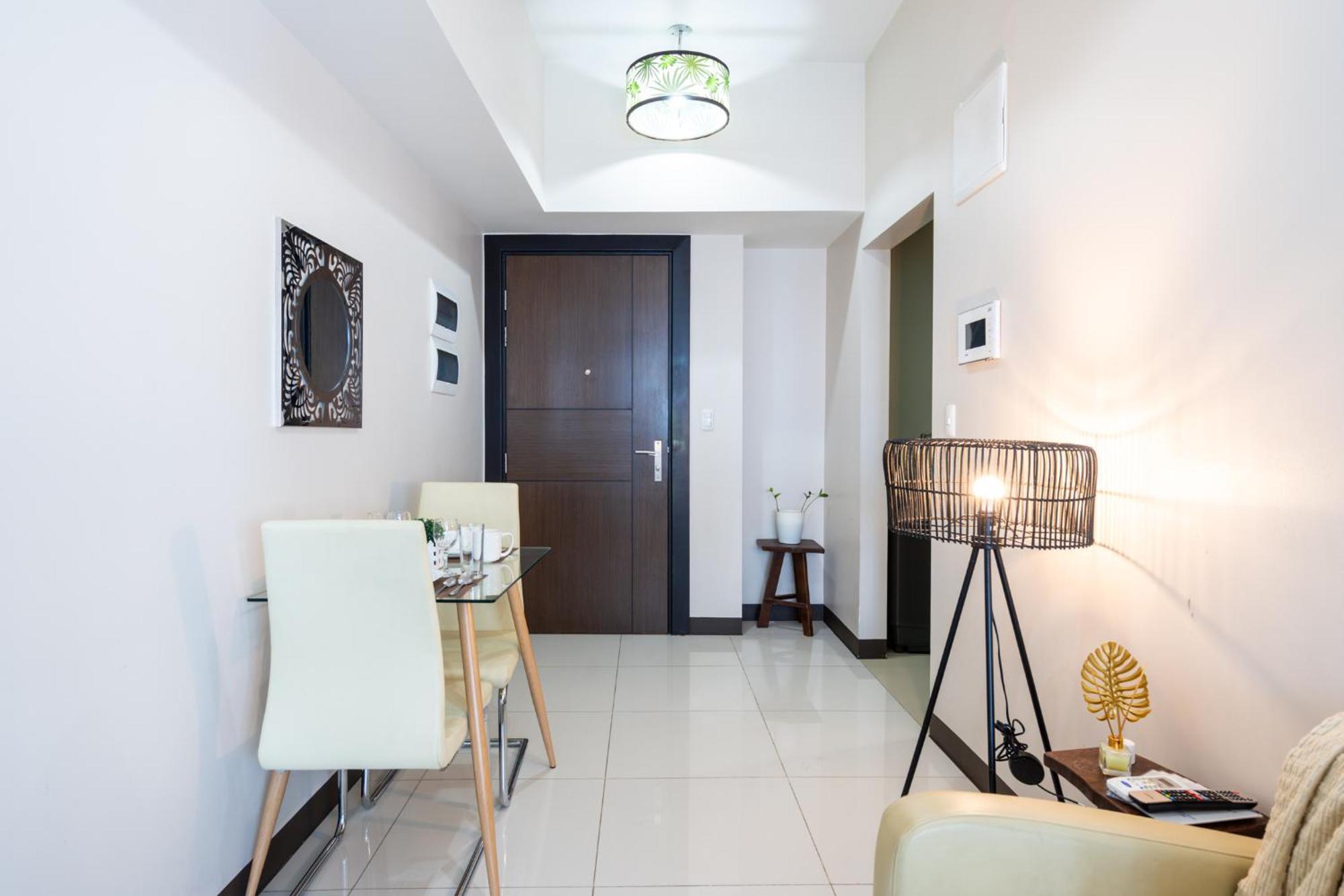 Great Value In Uptown Parksuites Bgc 1br,washer,netflix * Manila
