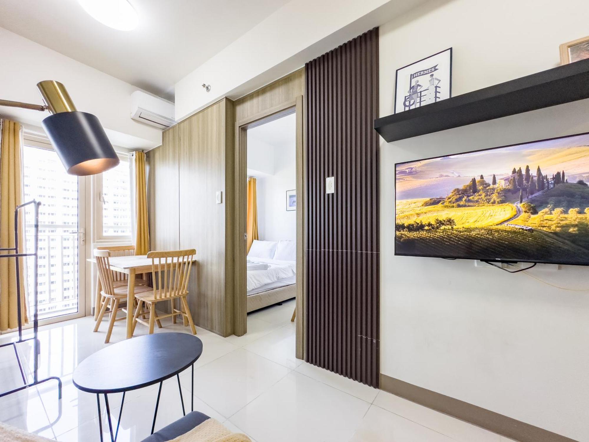 Gemstonebr In Smdc Coast Residences Apartment *