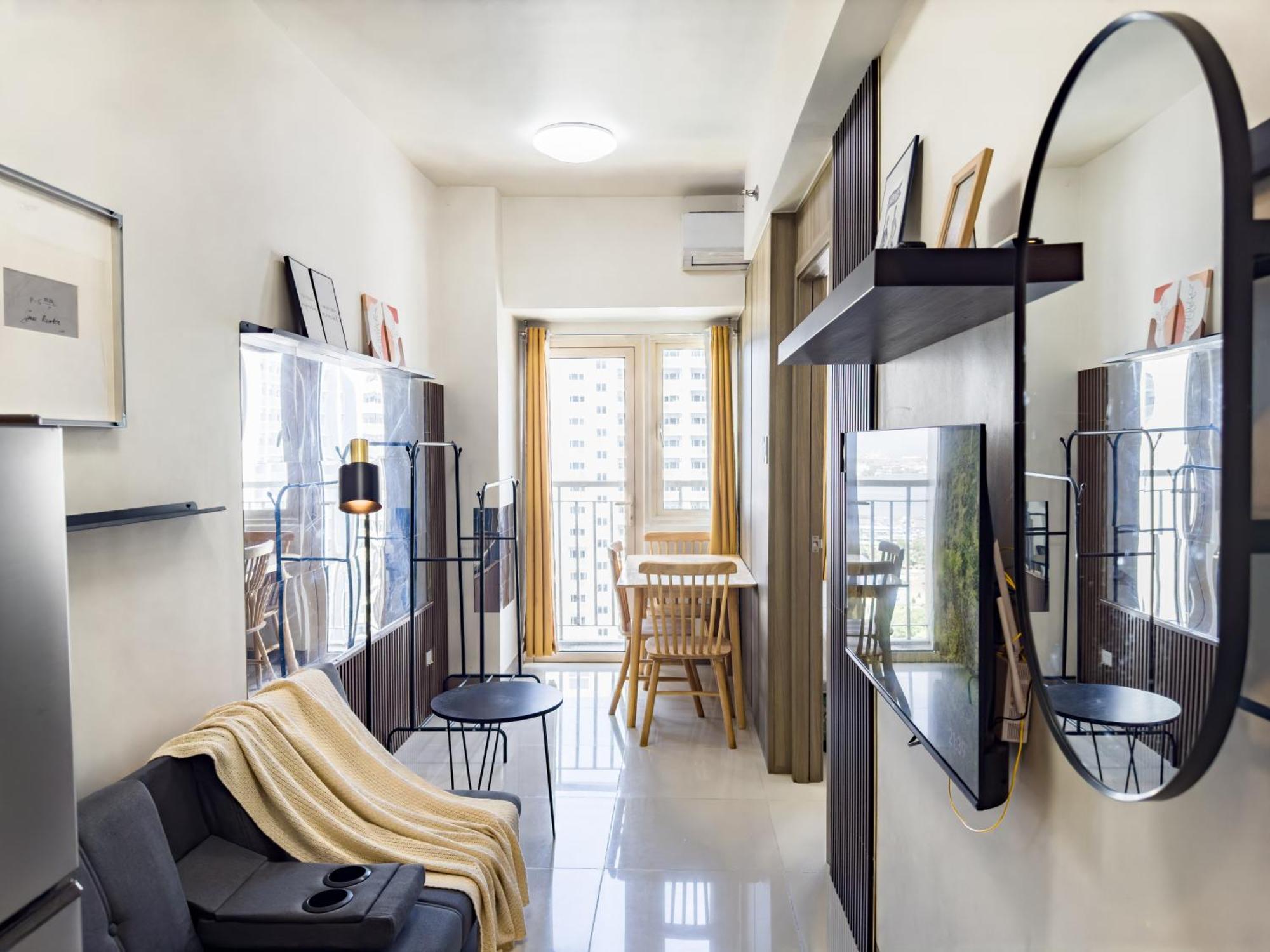 Gemstonebr In Smdc Coast Residences Apartment *