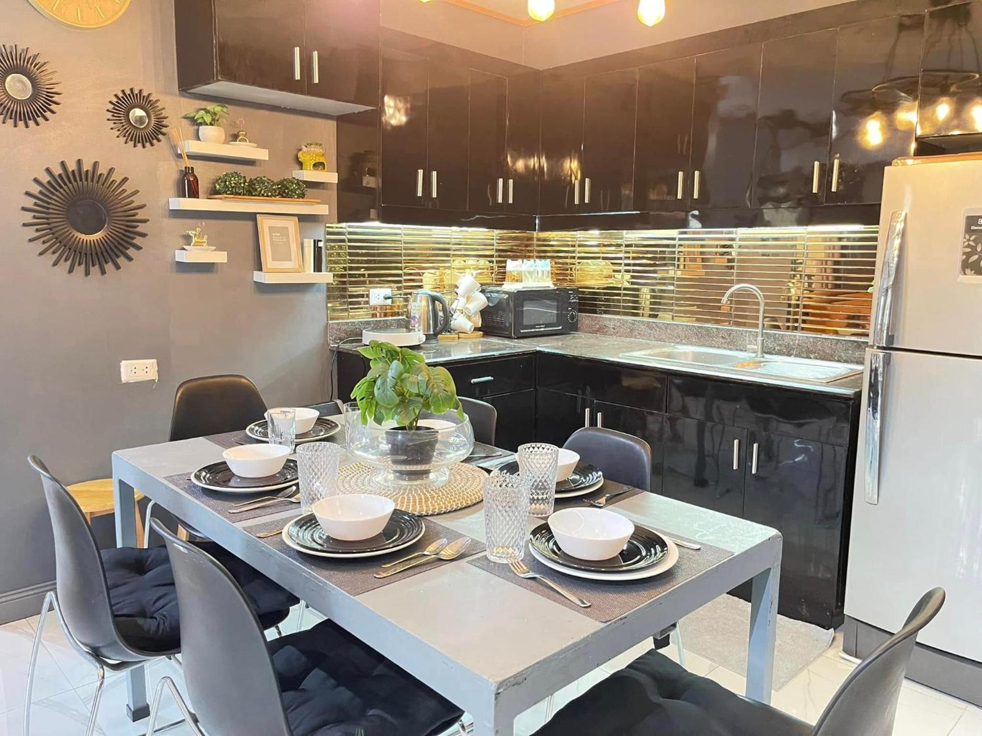 3 Bedroom 89sqm Midrise Condotel Manila