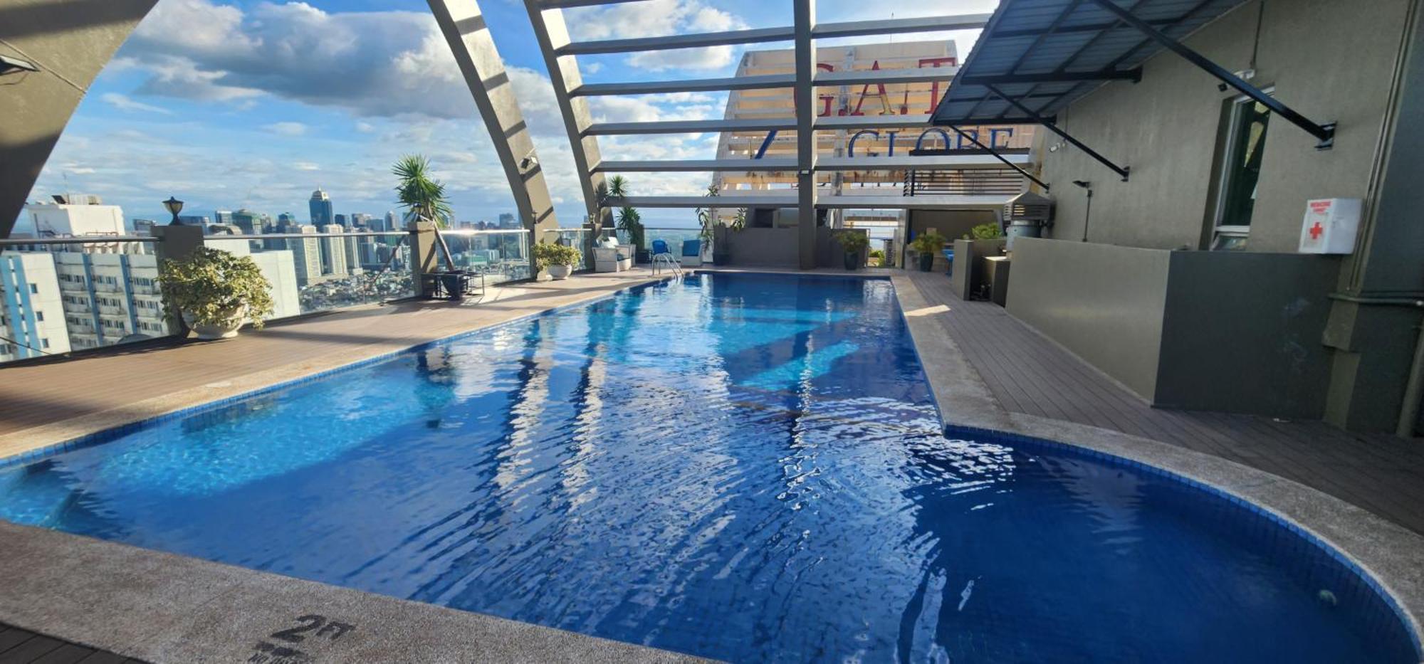 Apartment Cozyspaciousloft Near Mrt