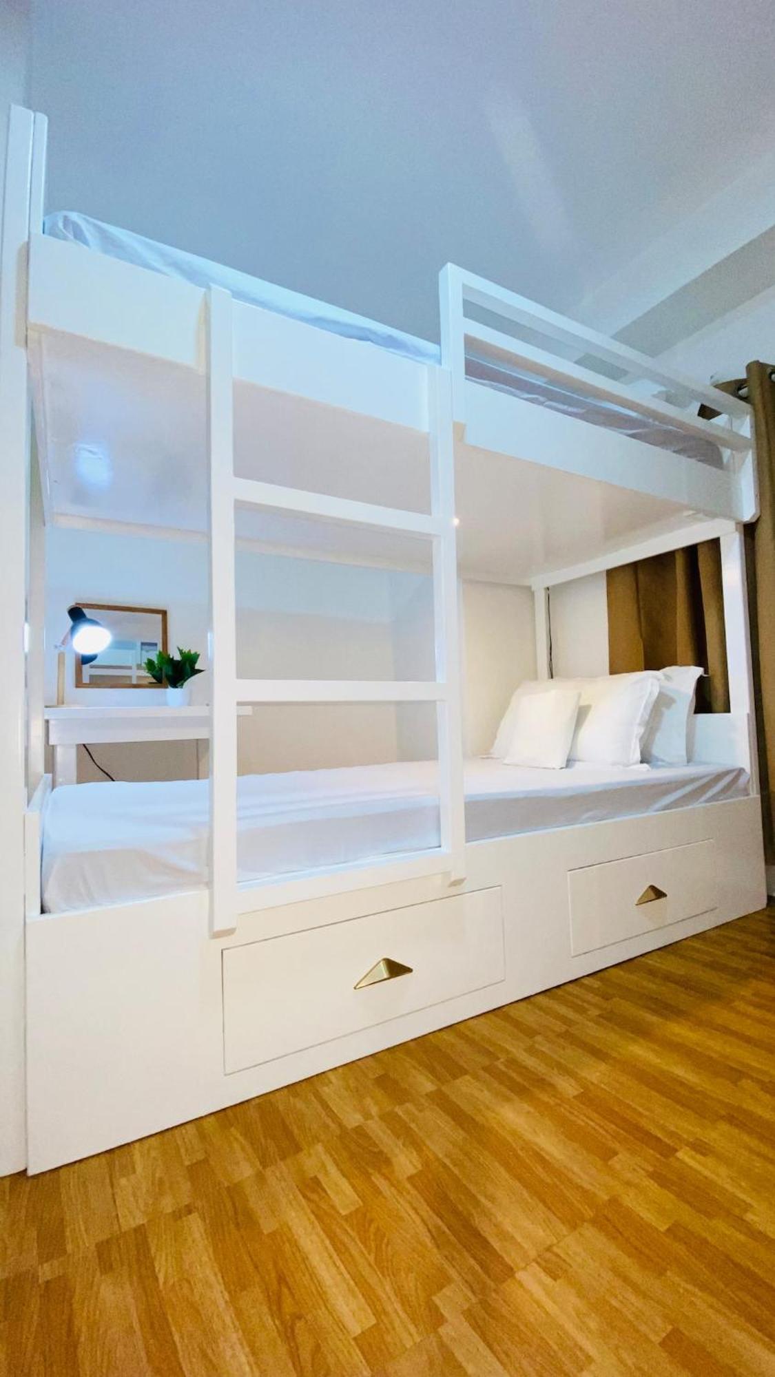 Cozyspaciousloft Near Mrt