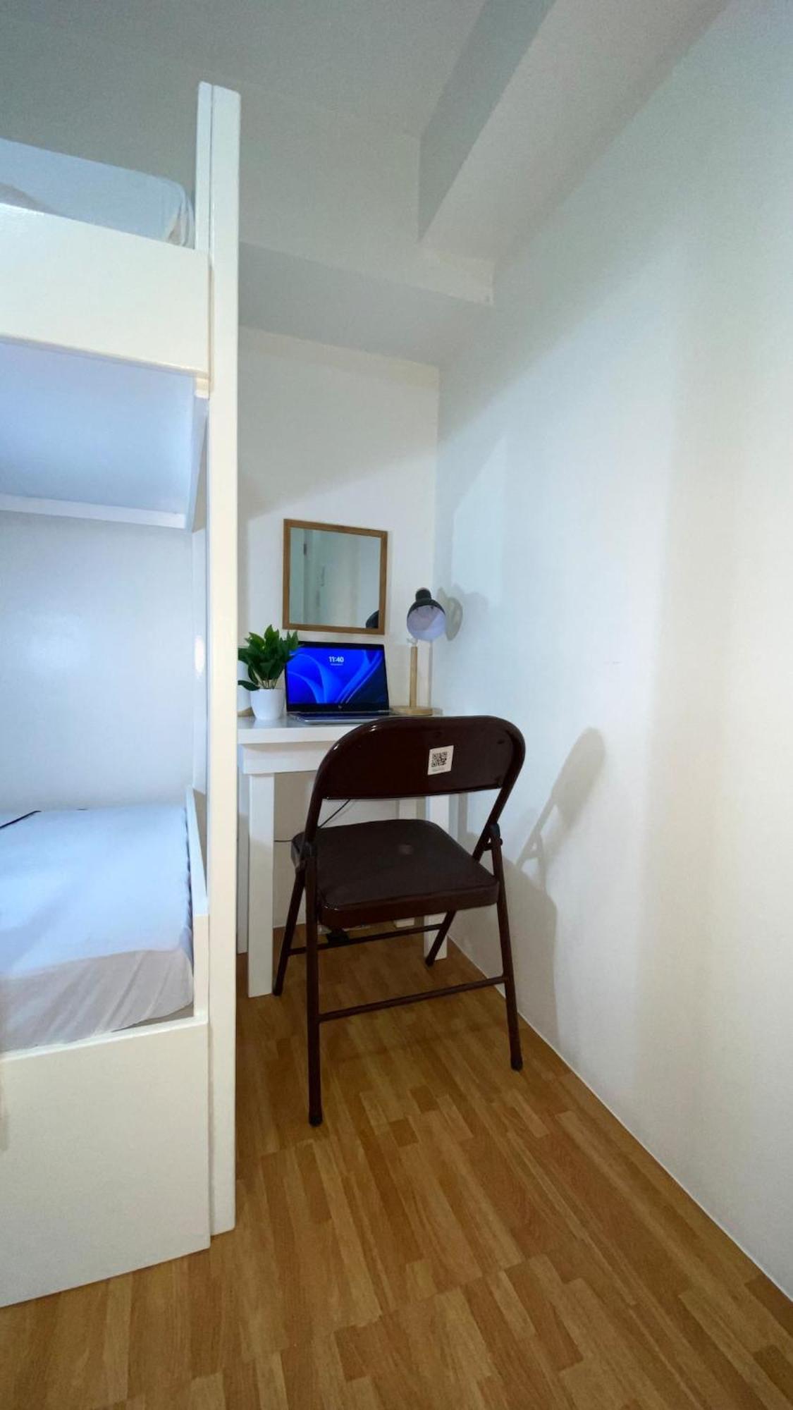 Cozyspaciousloft Near Mrt Manila