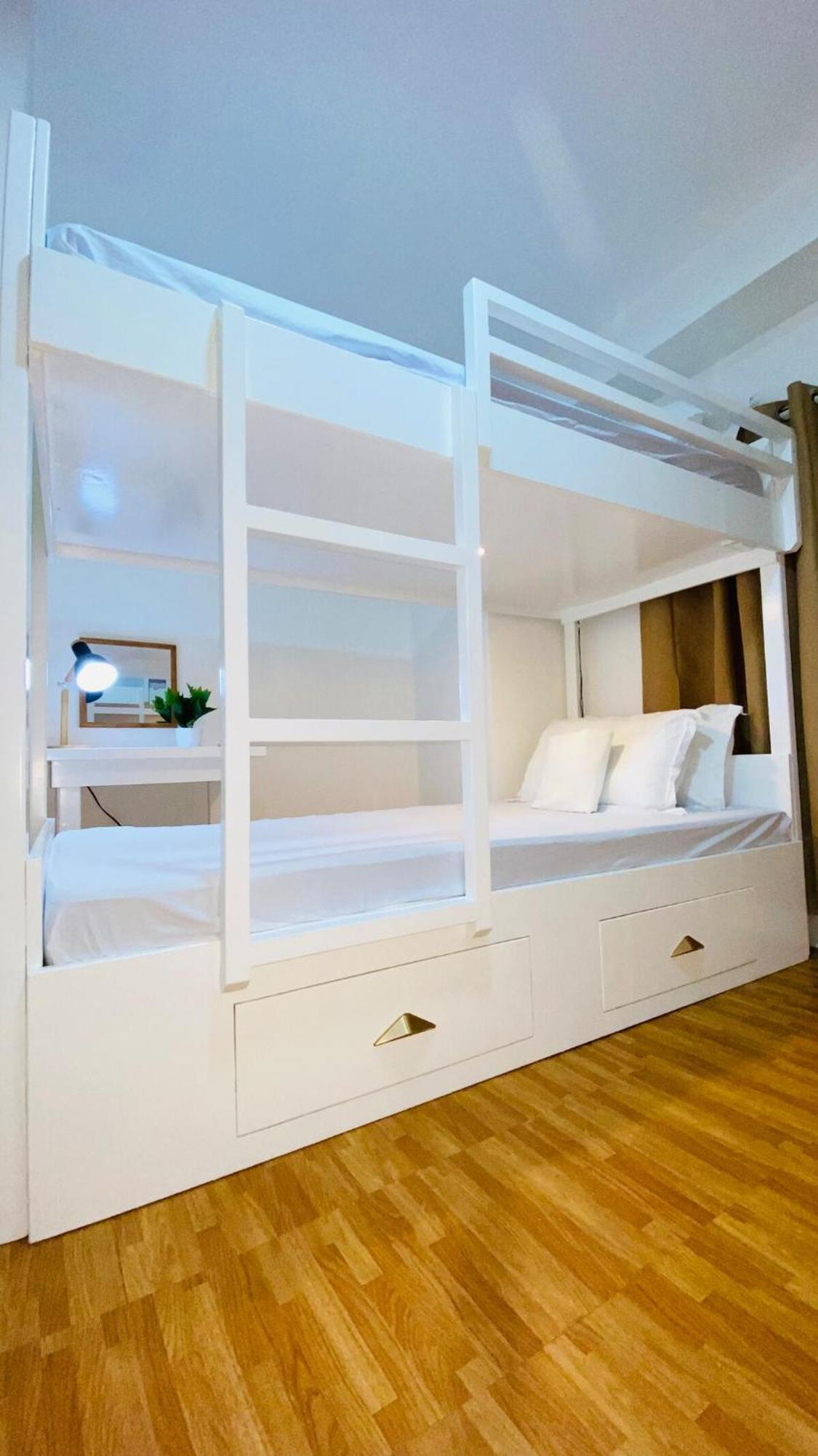 Cozyspaciousloft Near Mrt