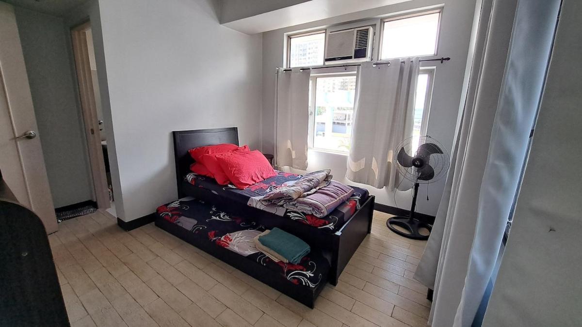Comfy 1br For 2 In Araneta Center Cubao Qc Apartment Manila