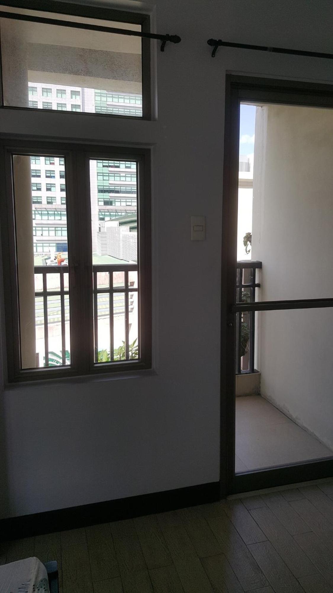 Comfy 1br For 2 In Araneta Center Cubao Qc