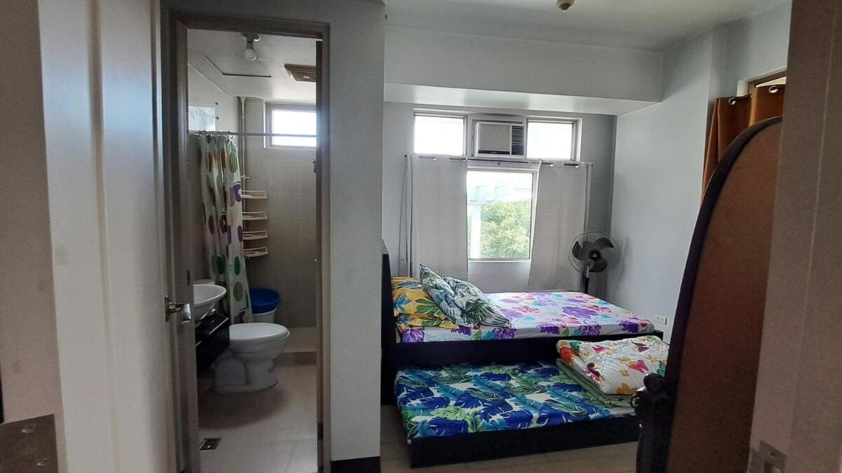 Comfy 1br For 2 In Araneta Center Cubao Qc Manila