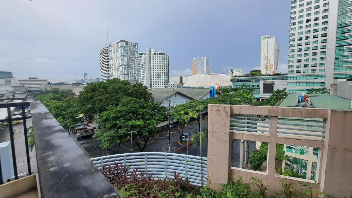Apartment Comfy 1br For 2 In Araneta Center Cubao Qc
