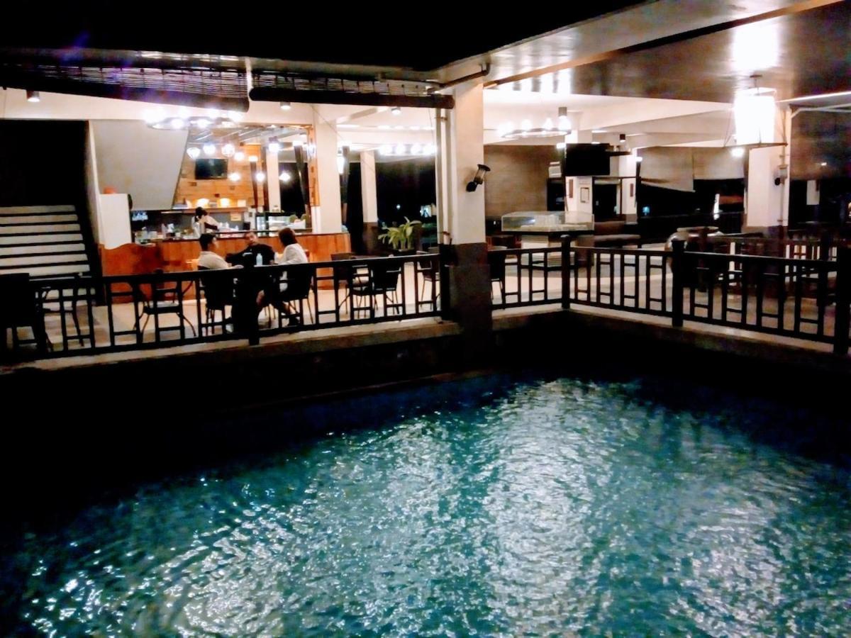 Millionaire Tropical Paradise Penthouse Royal Palm Manila