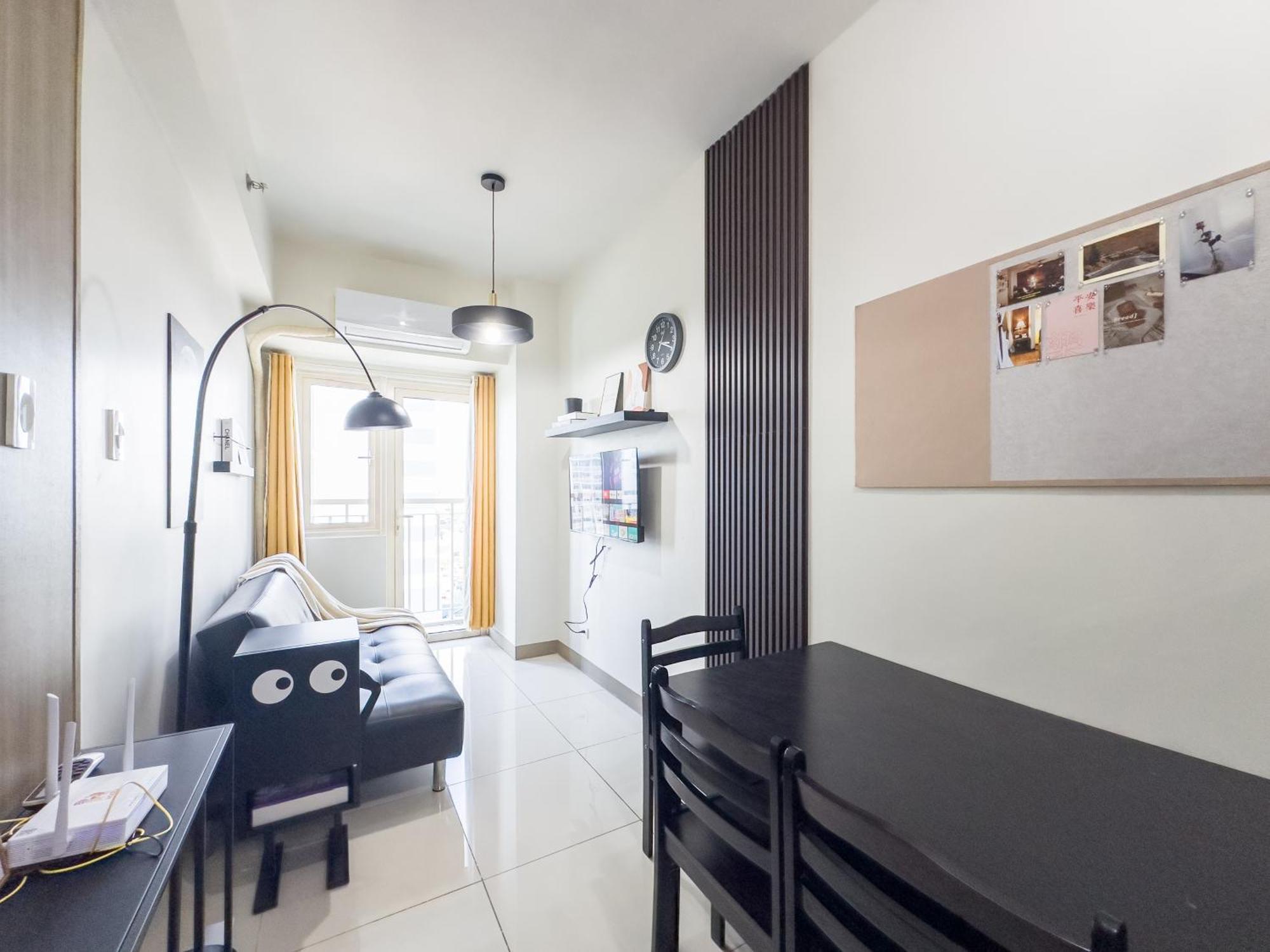 Gemstonebr In Smdc Coast Residences Apartment Manila