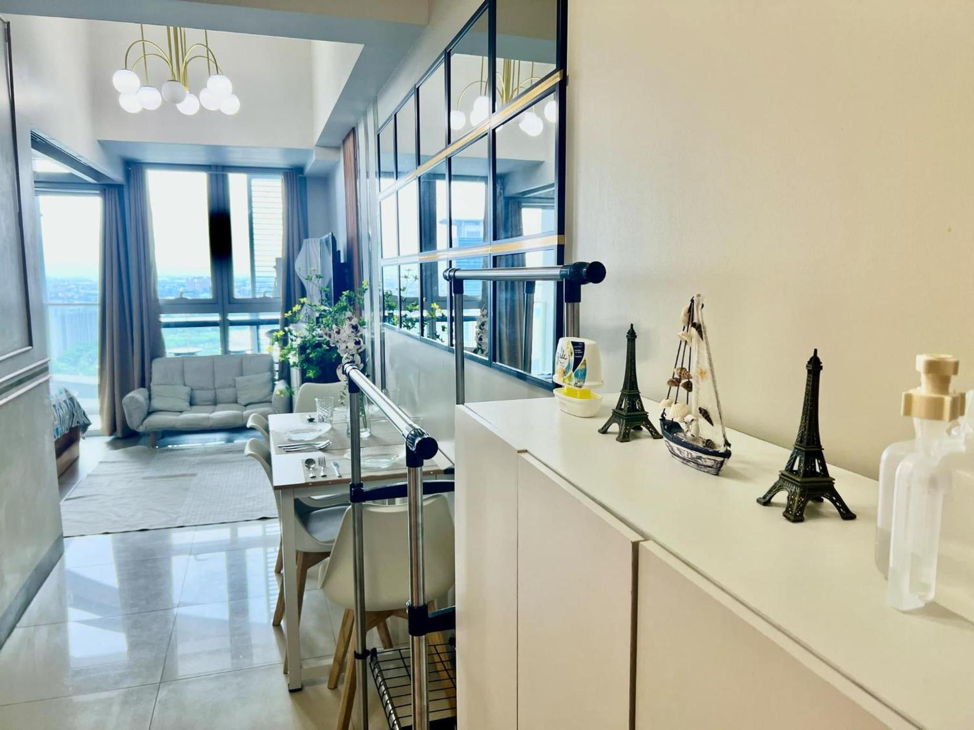 Aparthotel Nuhomes Staycation Escape At Uptown Parksuites Tower 2 Manila