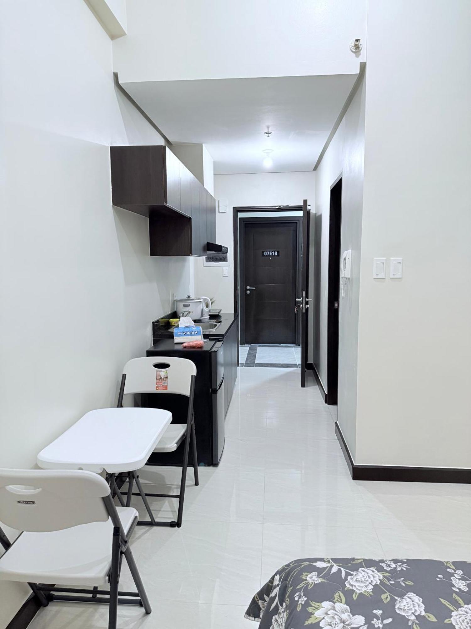 Apartment New Unit In Aurora Escalades Tower Cubao Quezon Manila