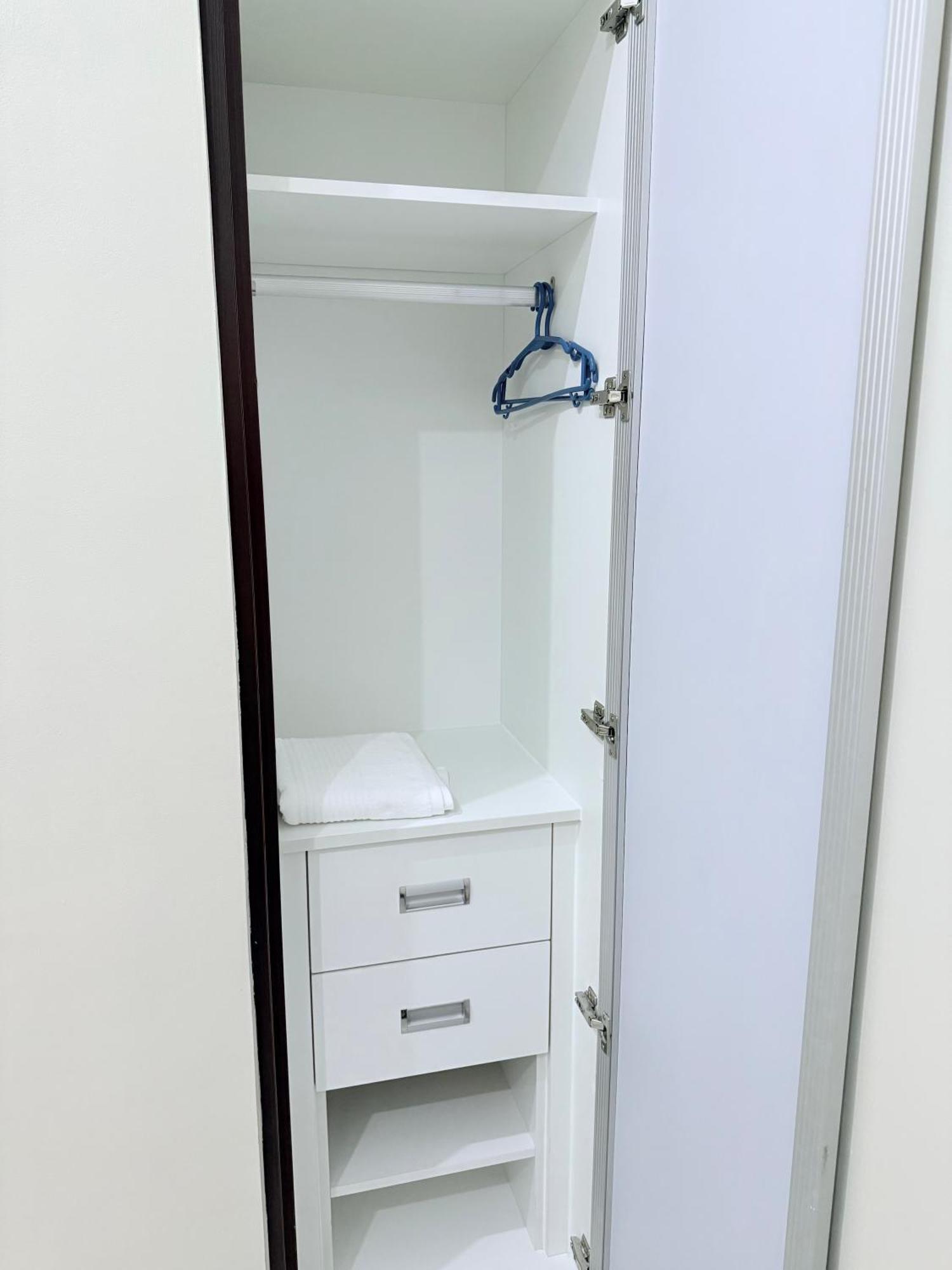 New Unit In Aurora Escalades Tower Cubao Quezon * Manila